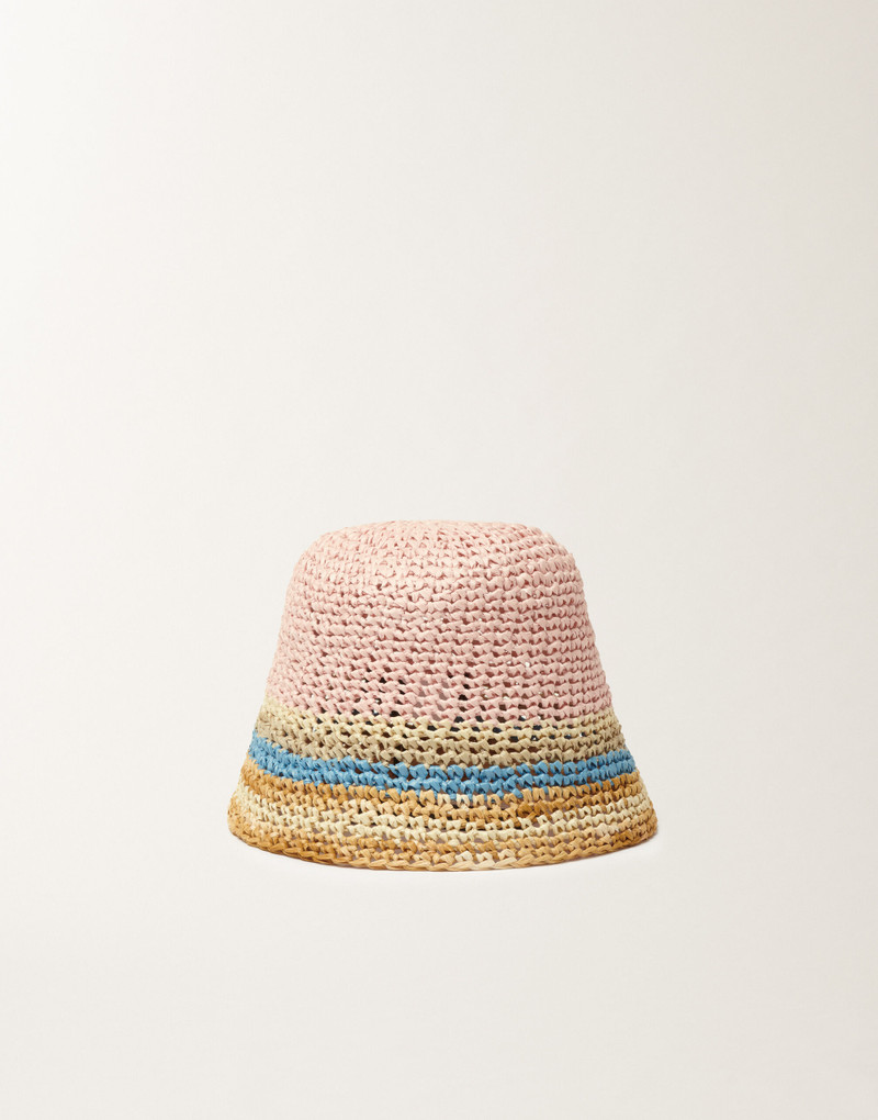 Crochet fisherman hat in raffia 1