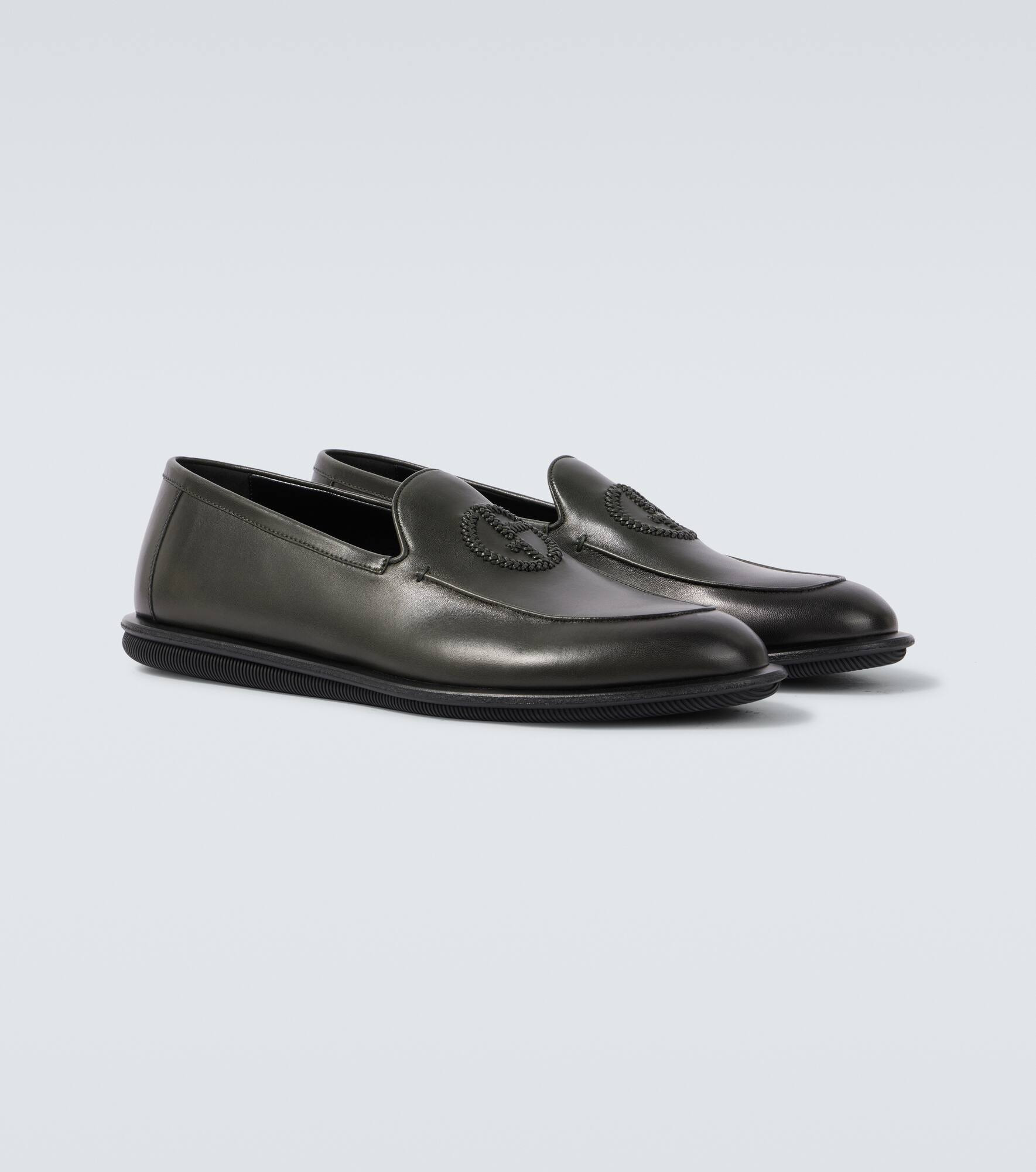 Embroidered logo leather loafers - 5