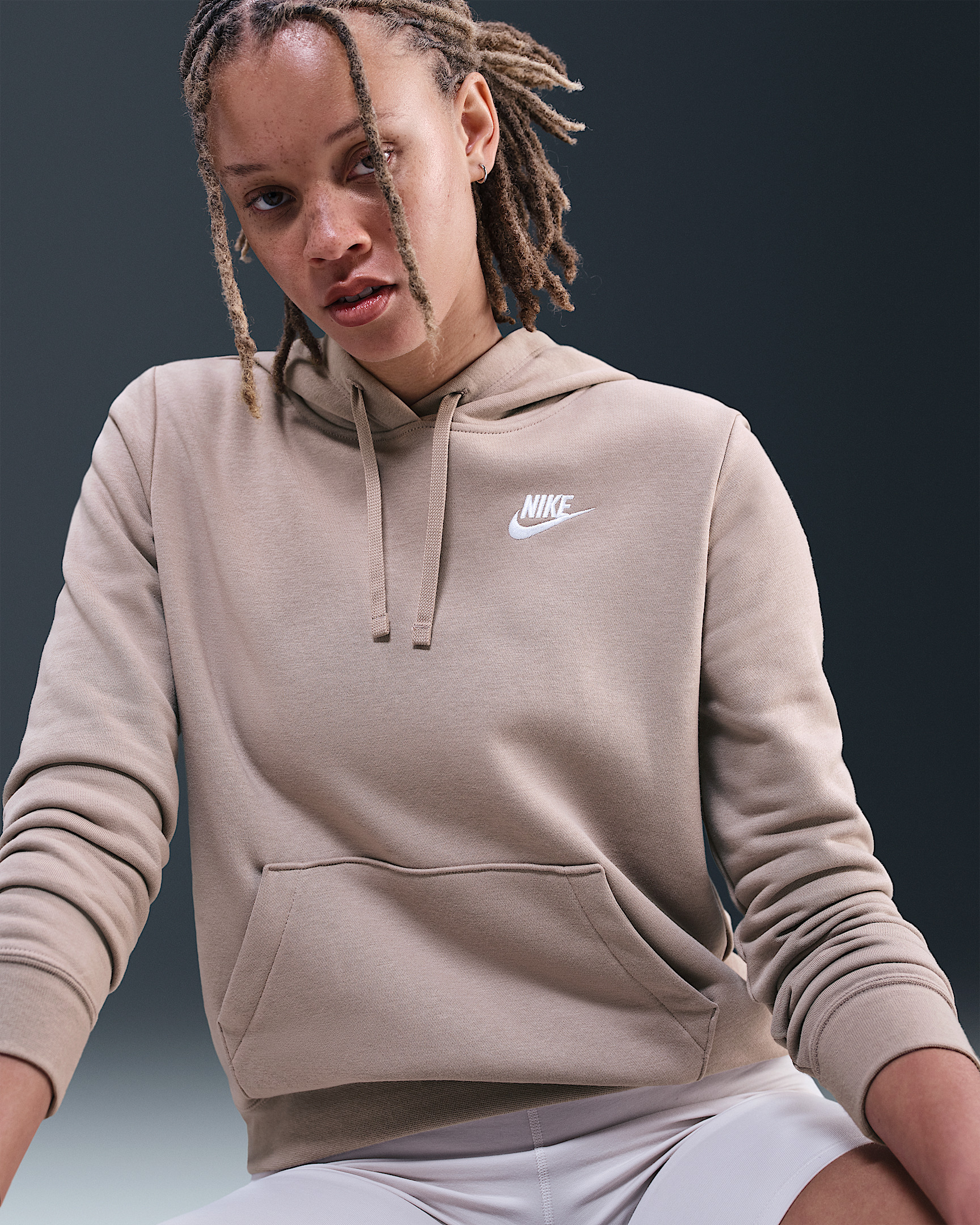 Nike Sportswear Club Fleece Women's Pullover Hoodie - 3