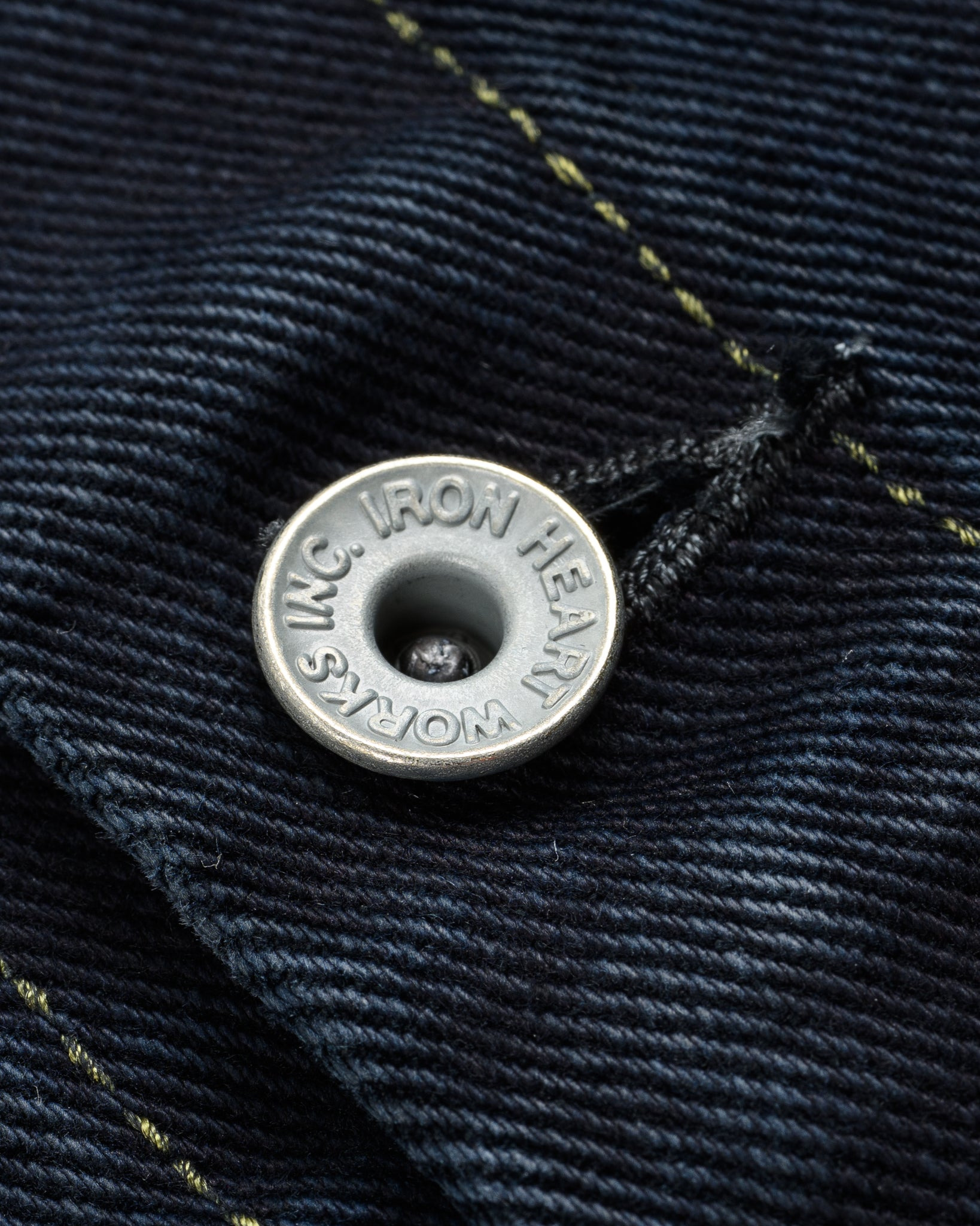 IH-526Lod 19oz Left-Hand Twill Selvedge Denim Type III Jacket -  Indigo Overdyed Black - 18