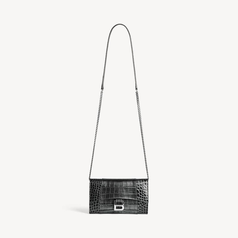 Women's Hourglass Wallet On Chain in Gun Metal 1