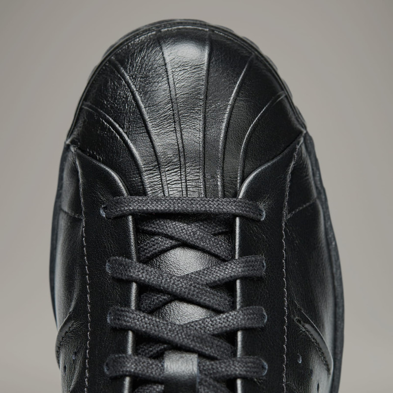 Y-3 슈퍼스타 9