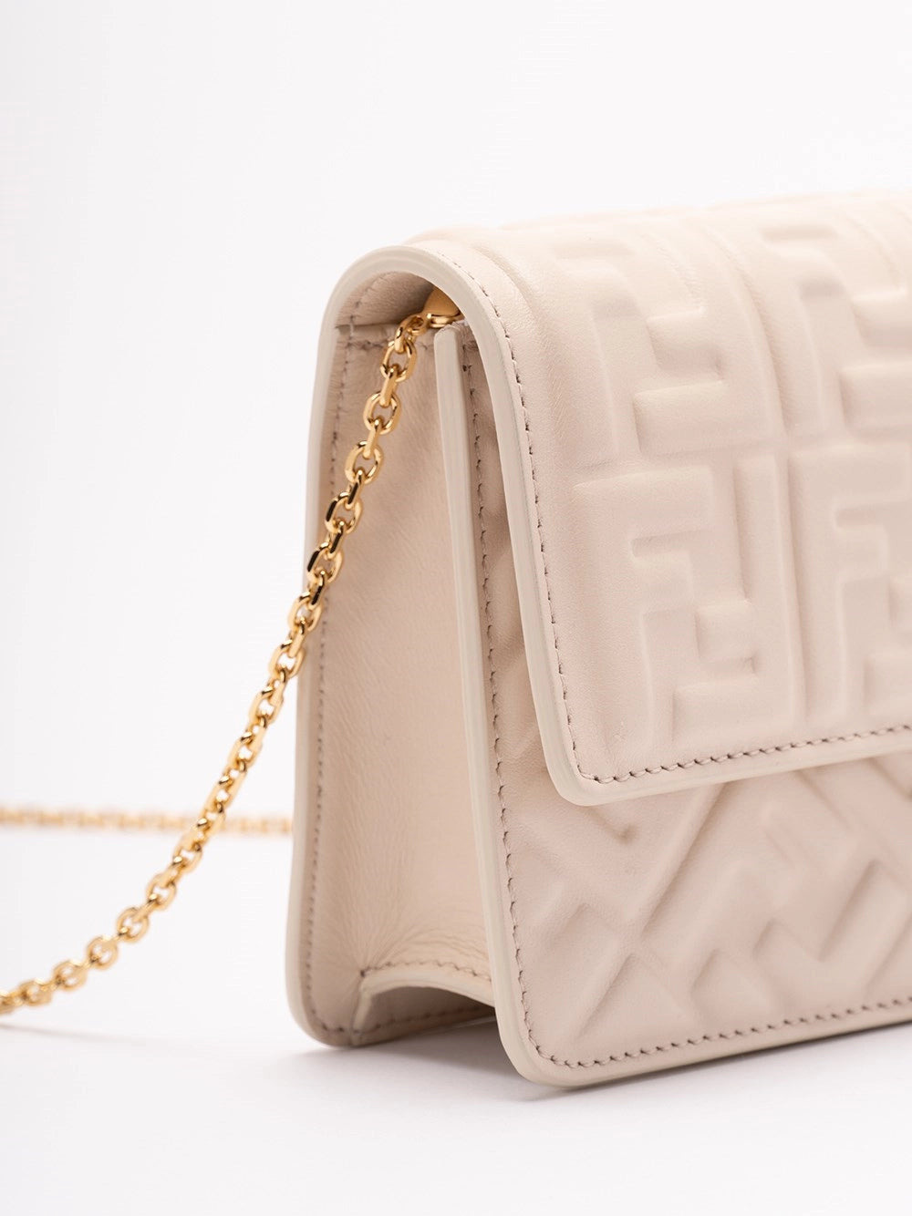 Fendi Women `Baguette` Wallet On Chain - 4