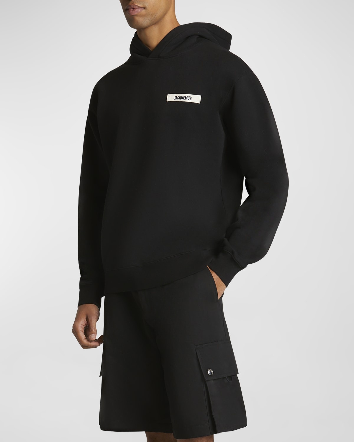 【Jacquemus】グログラン ロゴ パーカー JACQUEMUS Men's Grosgrain Logo Hoodie | neimanmarcus