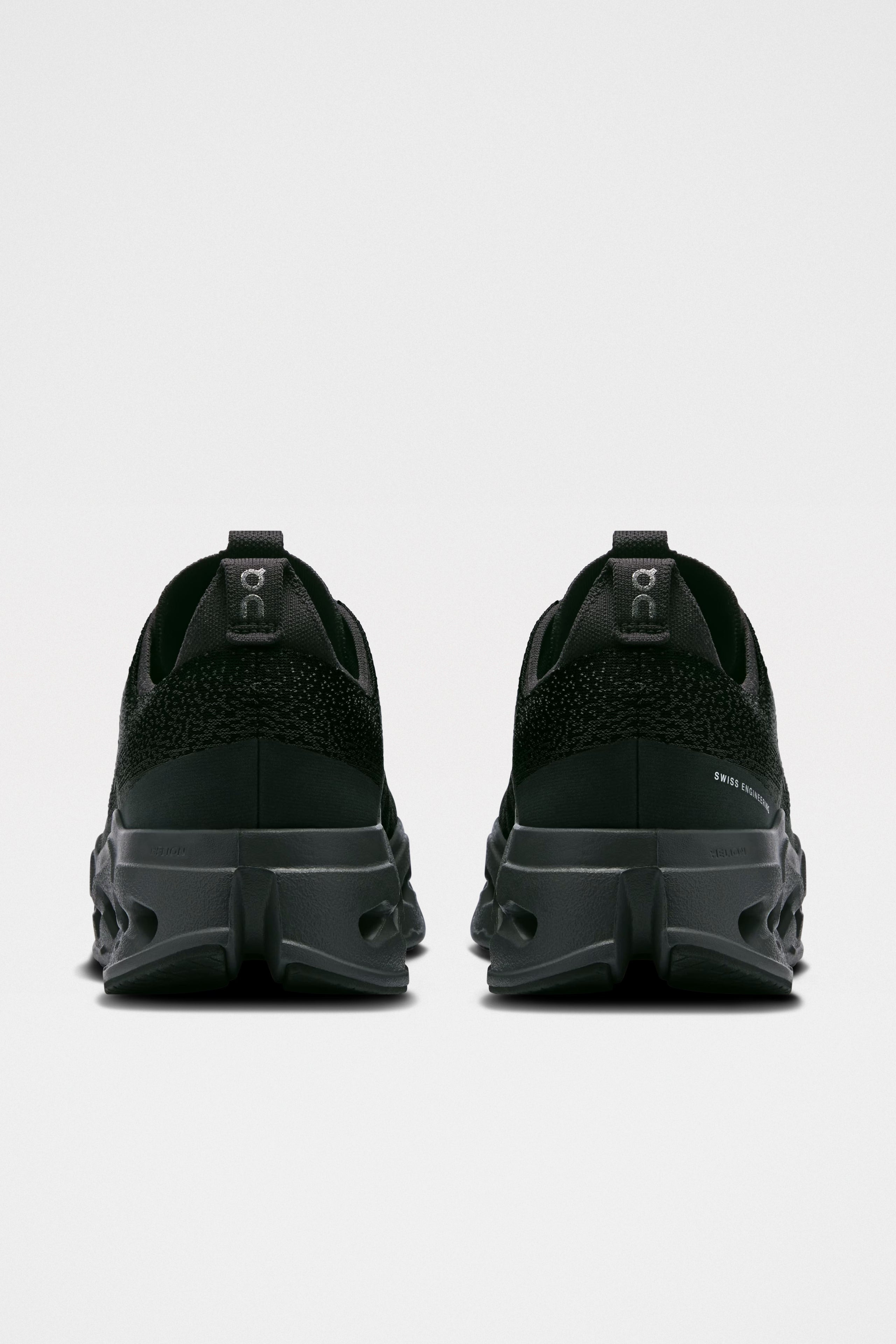 ON CLOUDSURFER MAX BLACK / ECLIPSE - 4