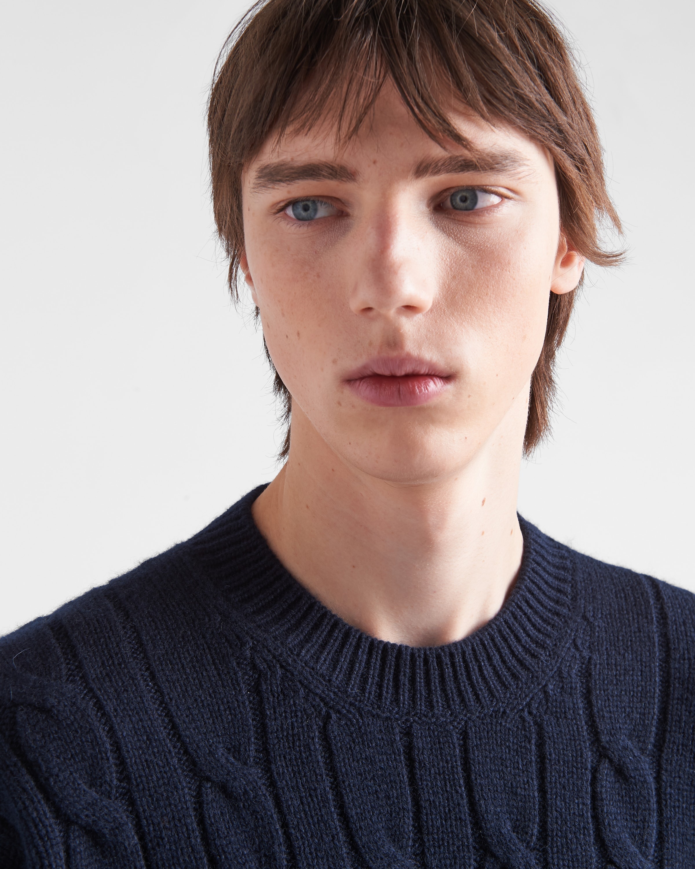 Cable knit cashmere sweater - 6