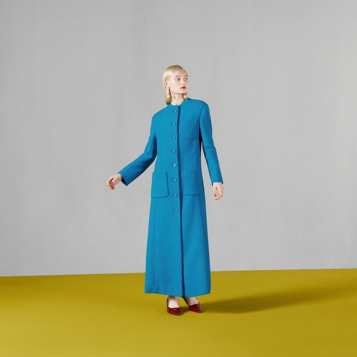 Bouclé wool coat with embroidery - 6