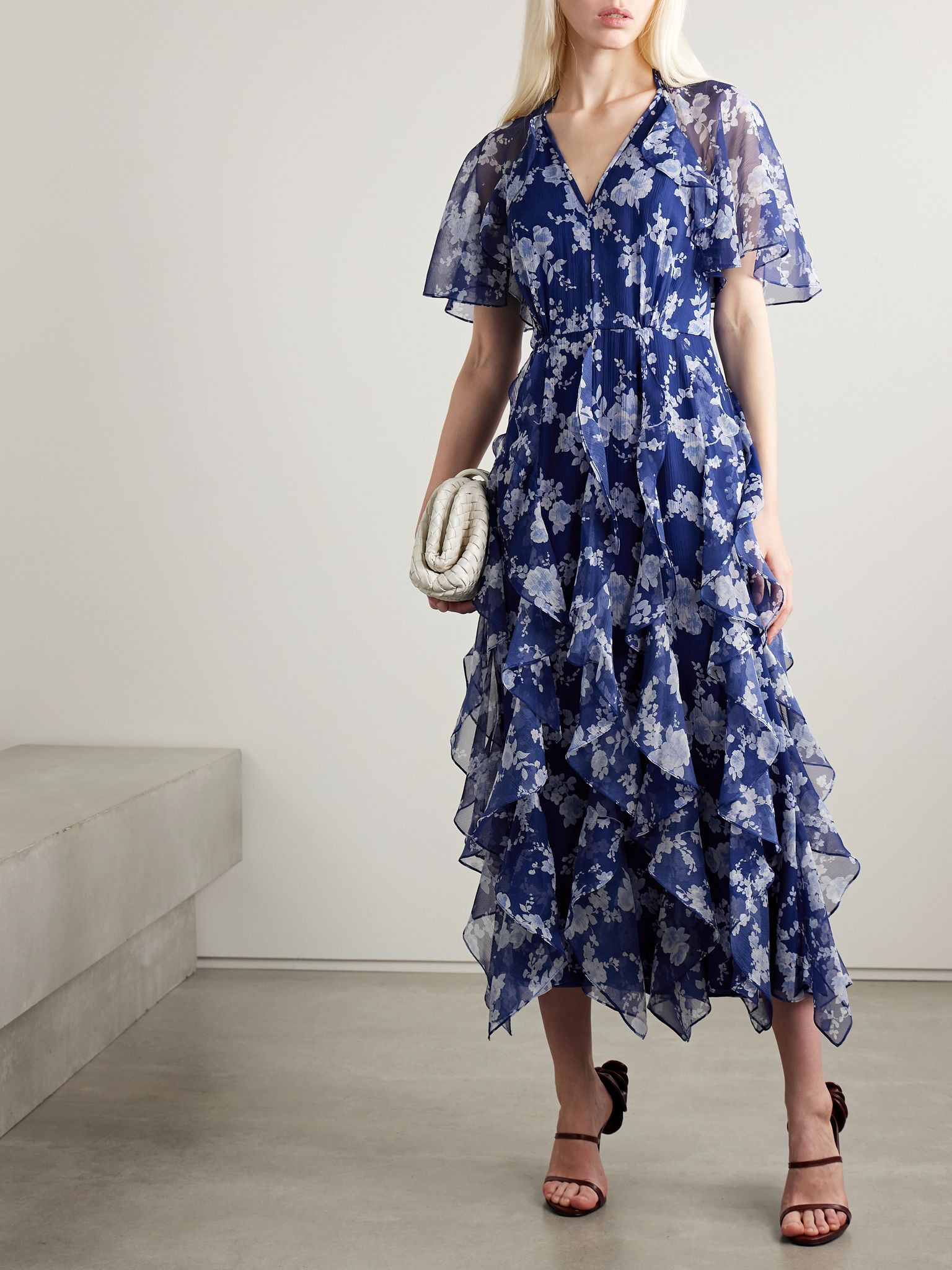 Cape-effect ruffled floral-print silk-crepon midi dress Bright blue - 2