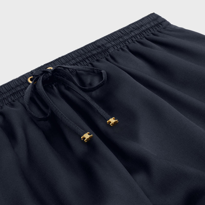 mini shorts in flowing satin 3