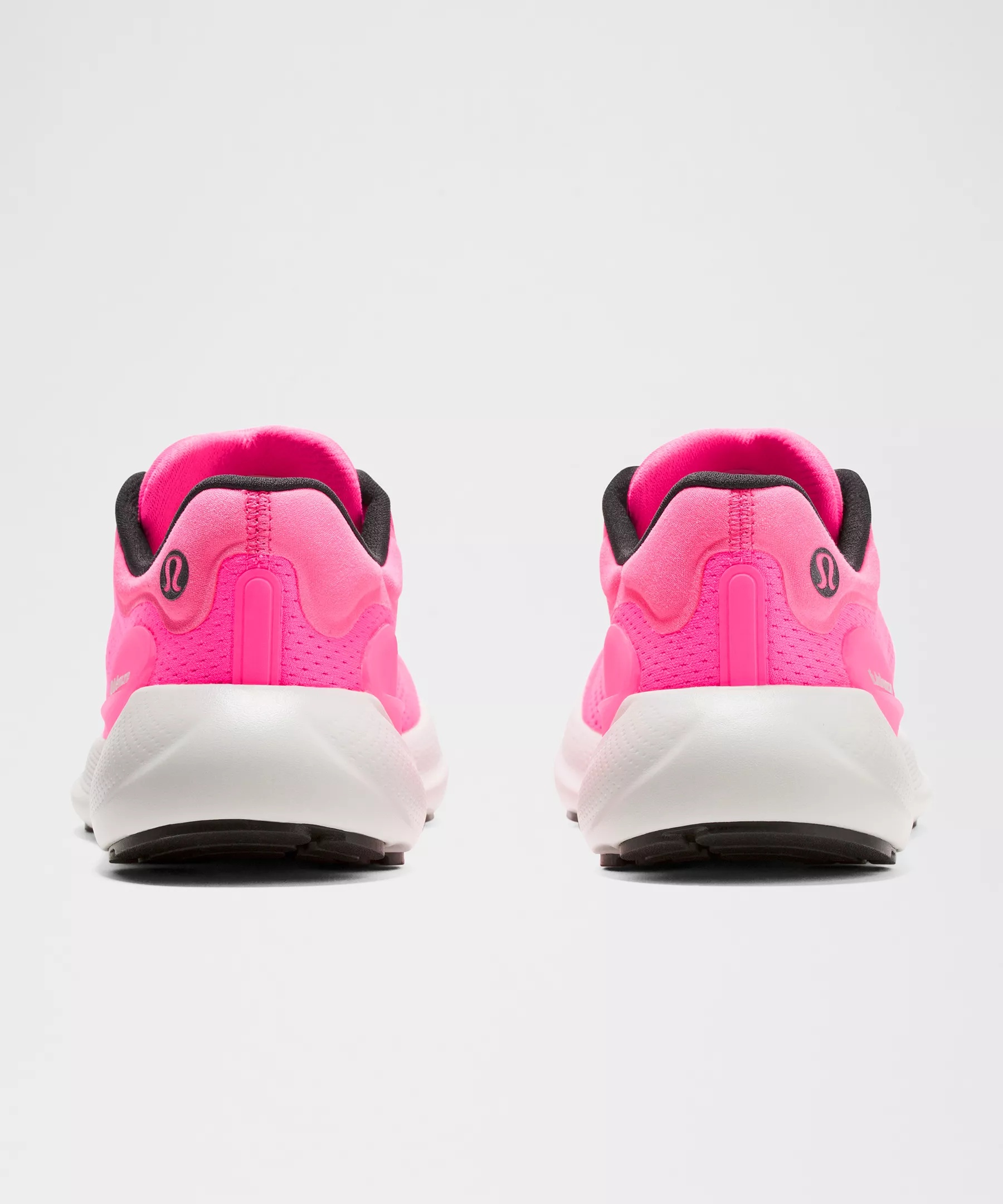 Women's Beyondfeel Running Shoe - 6