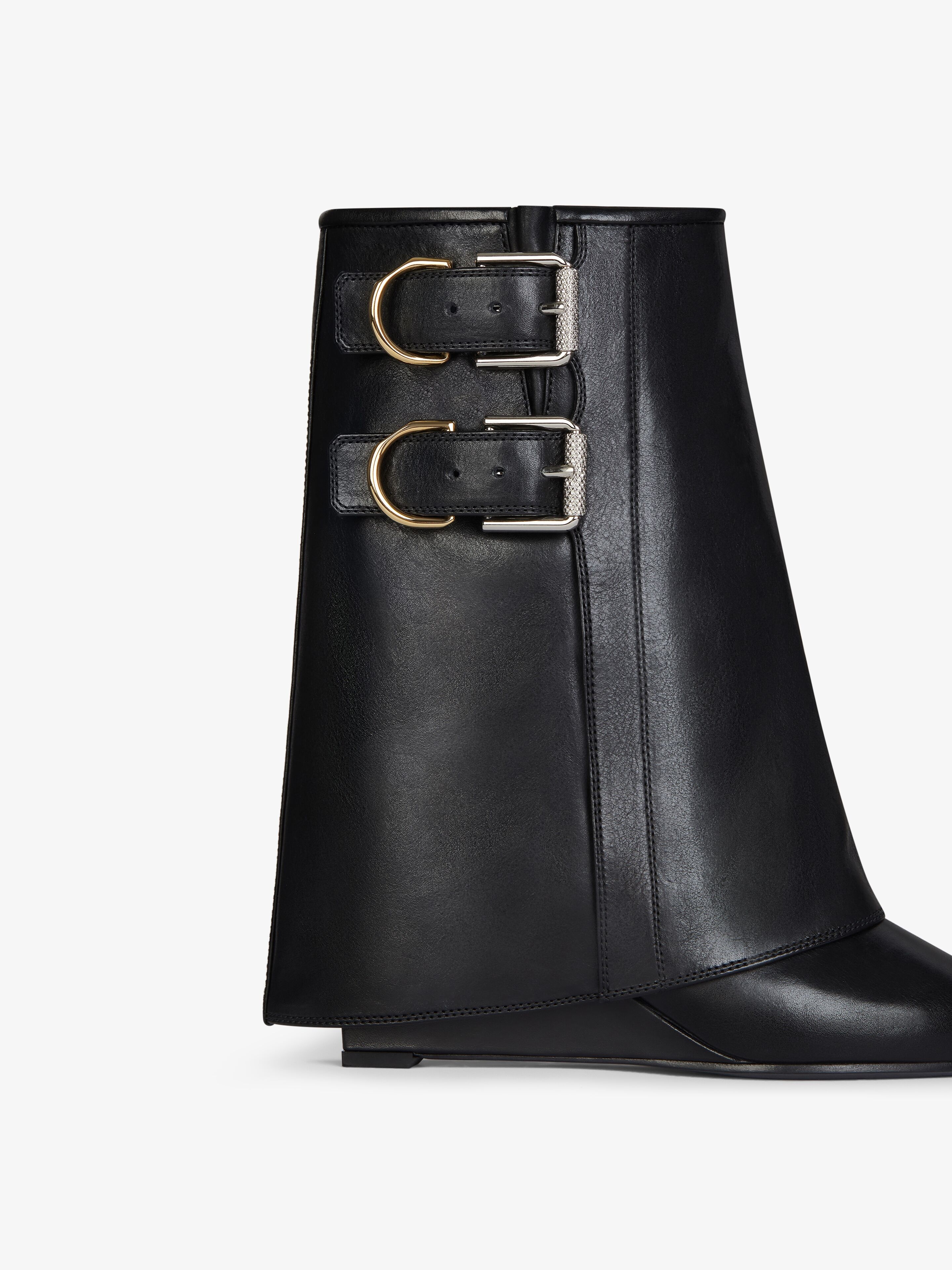 SHARK LOCK BUCKLES ANKLE BOOTS IN LEATHER - 4