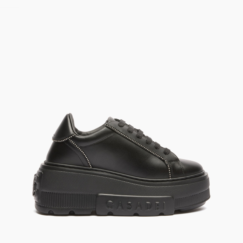 Nexus Sneaker 1