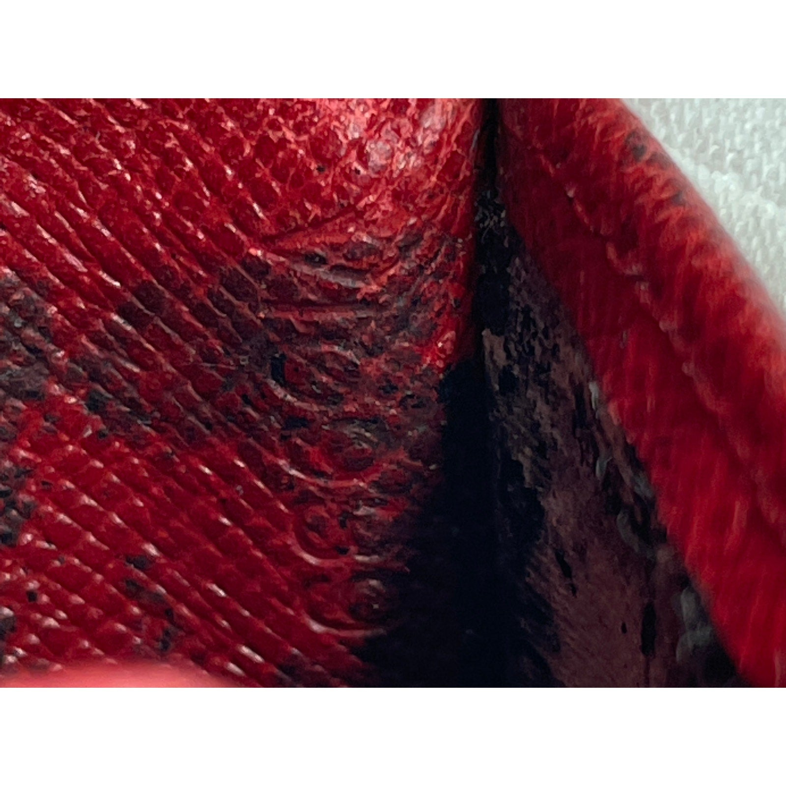 Louis Vuitton Marco Wallet - Red Epi Leather - 9