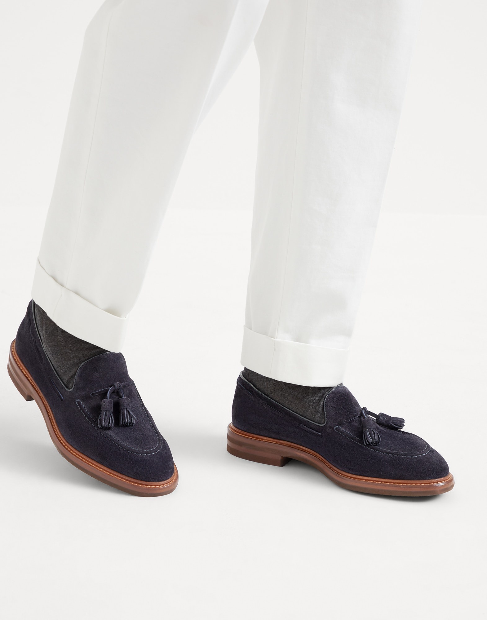 Suede loafers with tassels - 4