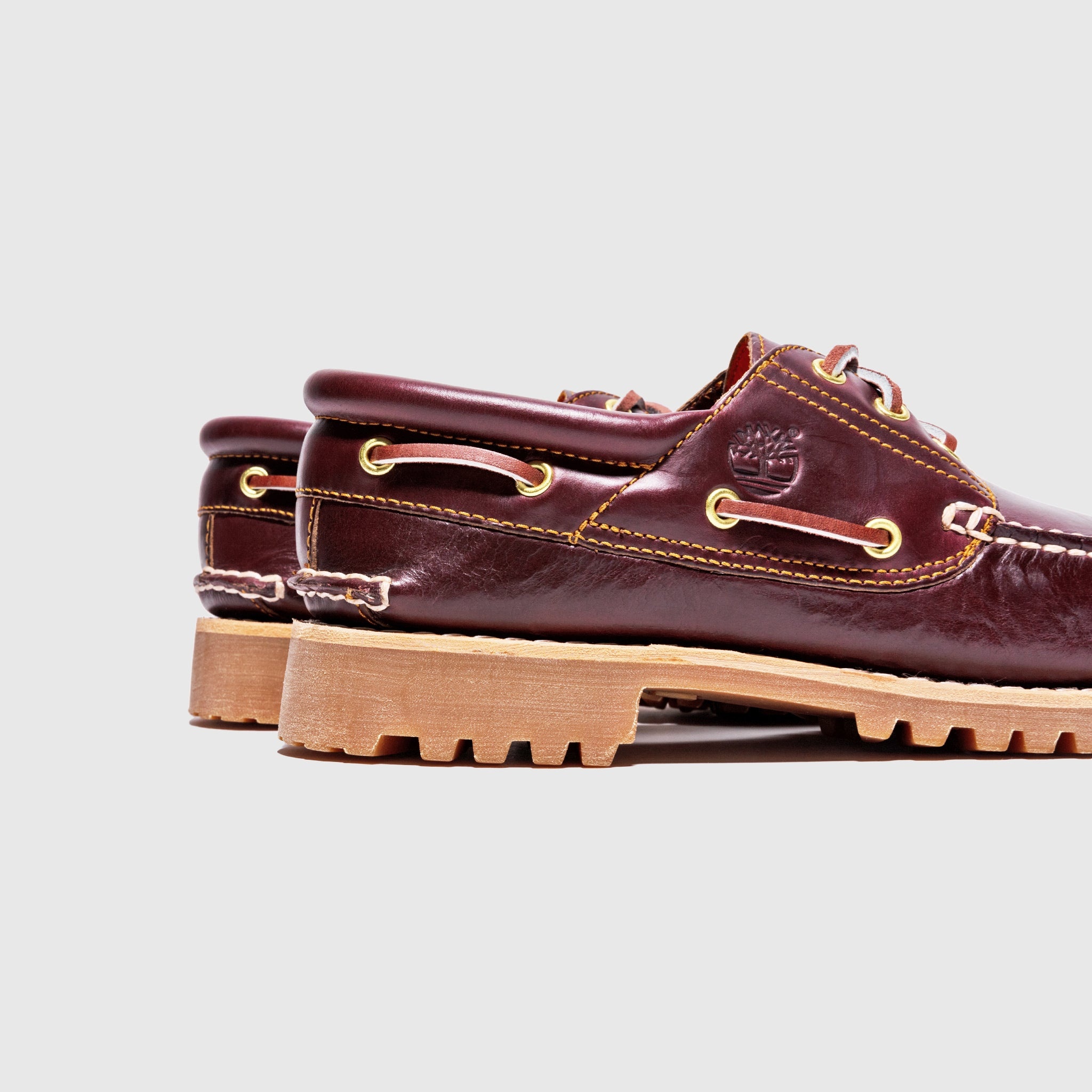 3-EYE LUG HANDSEWN BOAT SHOE - 6