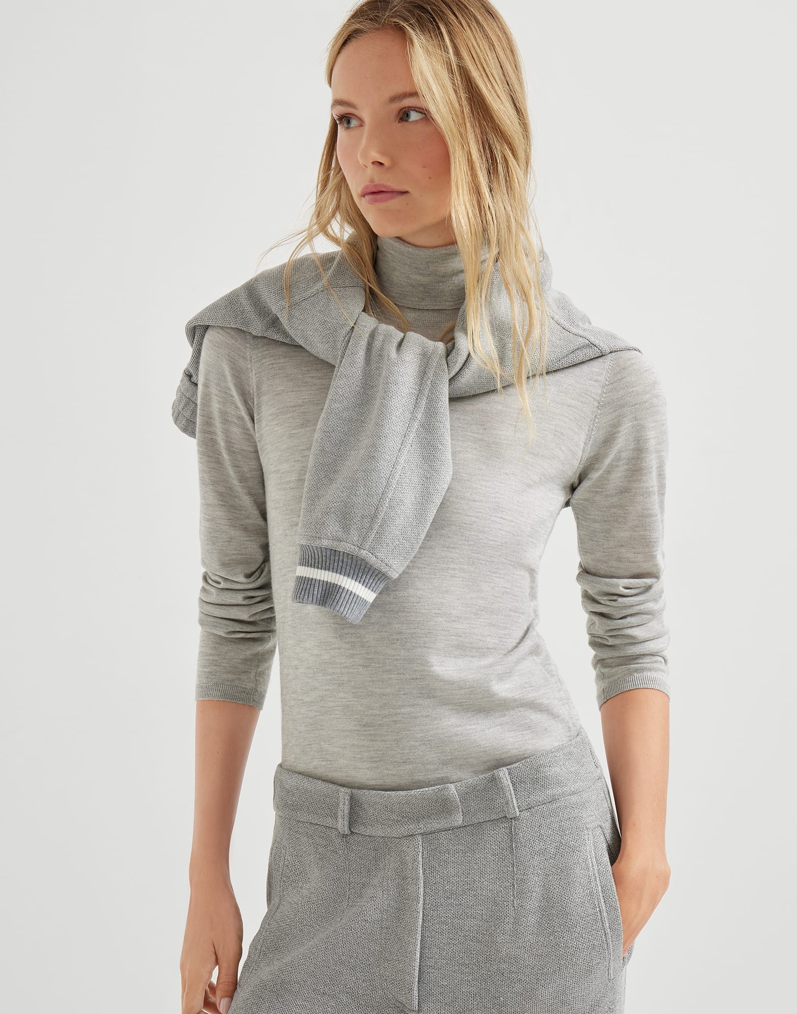 Cashmere and silk lightweight turtleneck sweater - 4