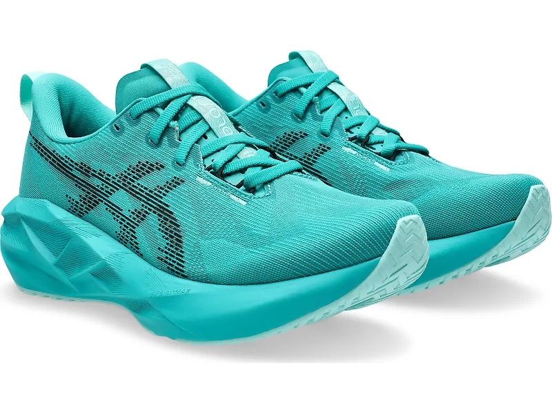 ASICS Novablast 5 - 6