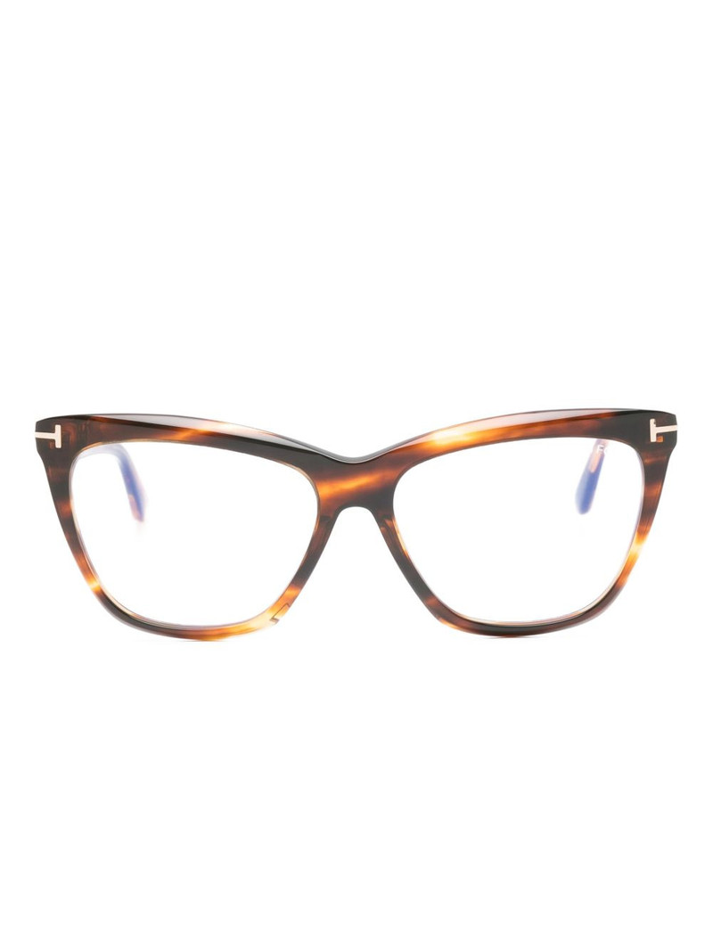 cat-eye glasses 1