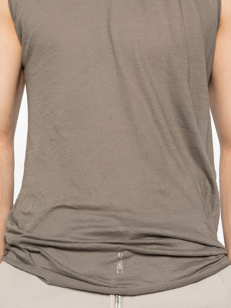 sleeveless T-shirt 5