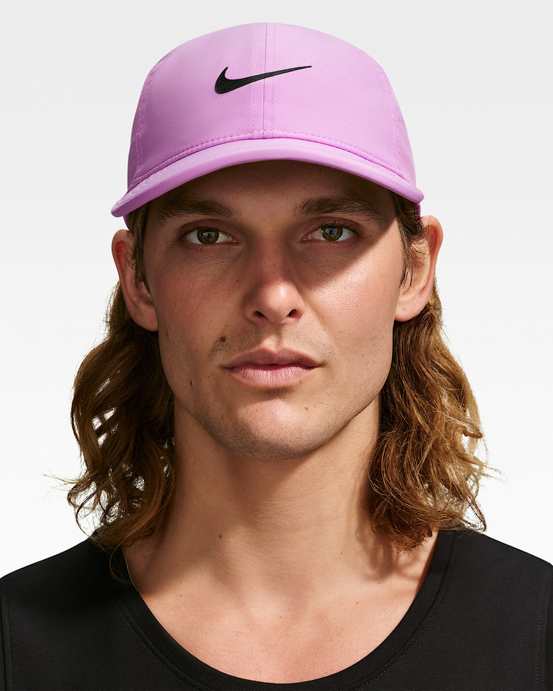 Nike Dri-FIT Club Unstructured Featherlight Cap 1