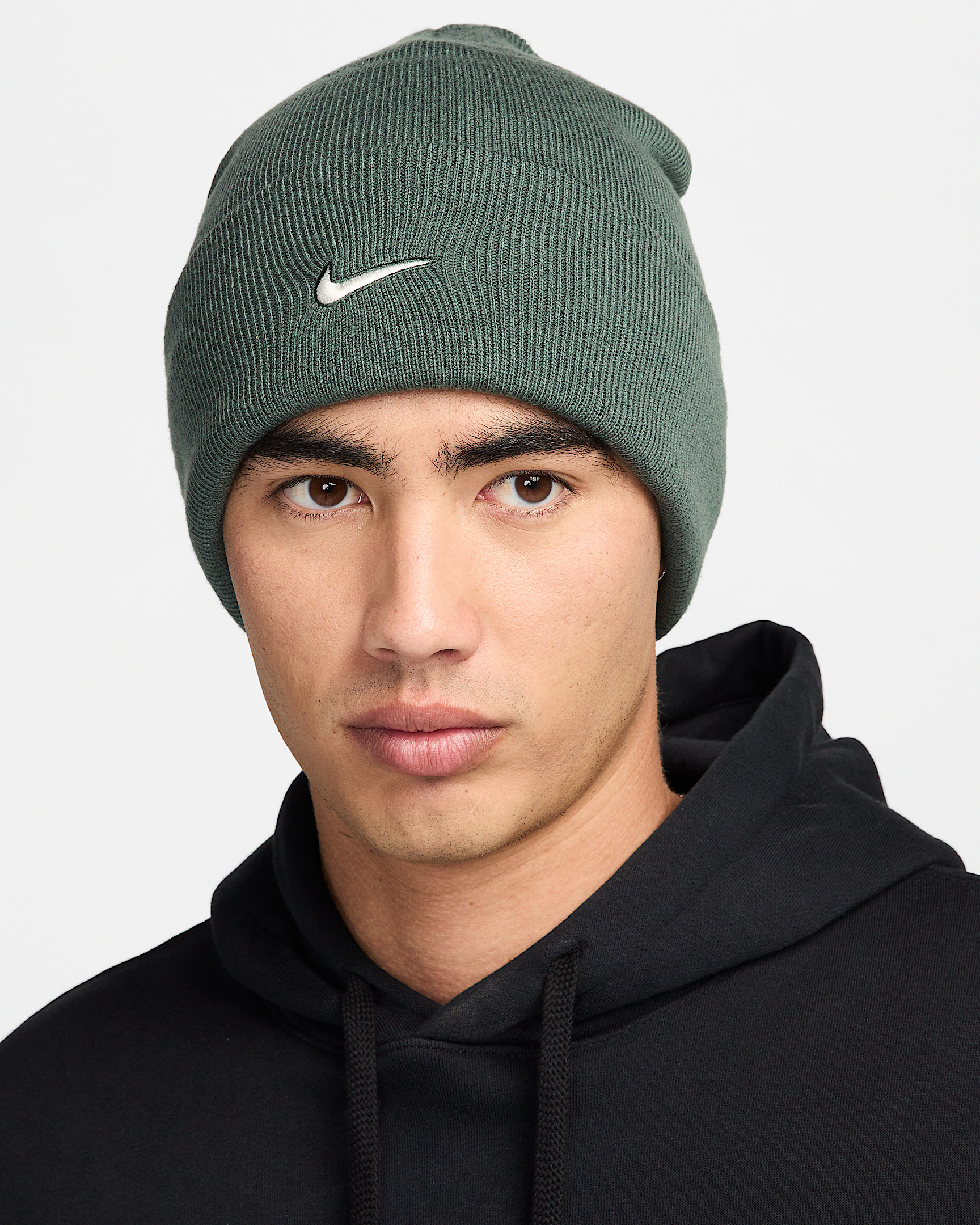 Nike Peak Swoosh Beanie - 1