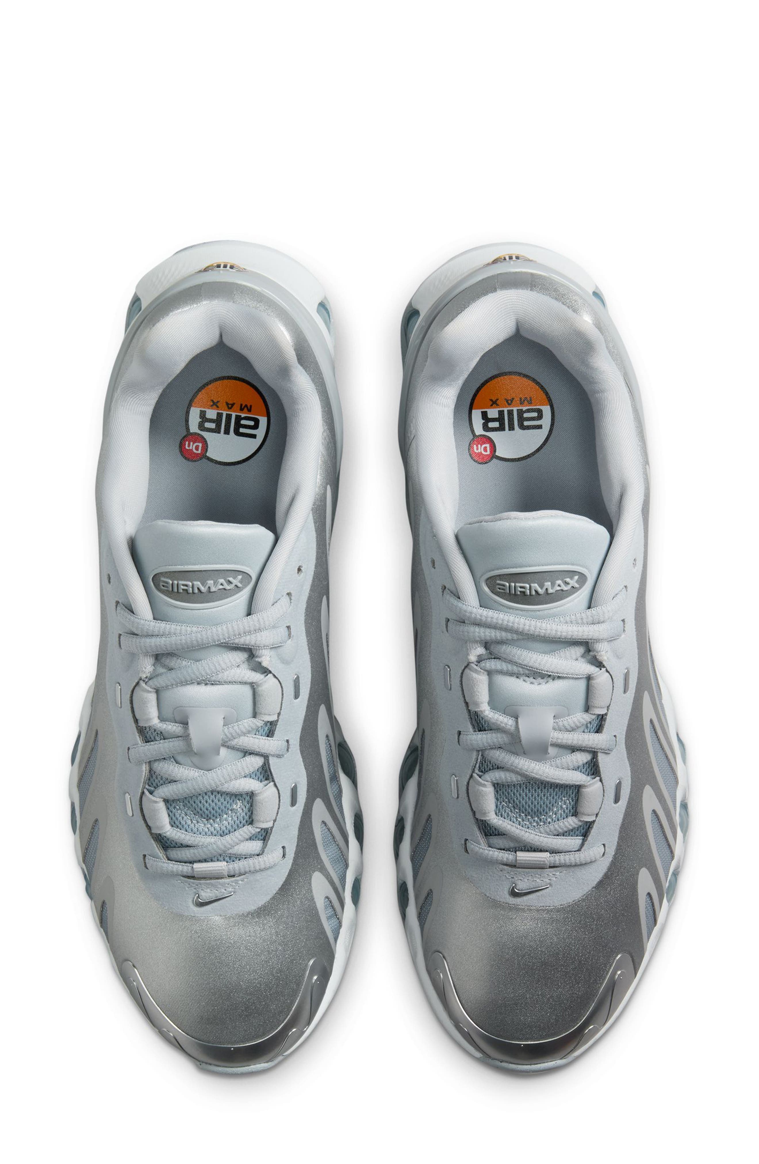 Nike Air Max DN8 Sneaker in Wolf Grey/Silver at Nordstrom - 4