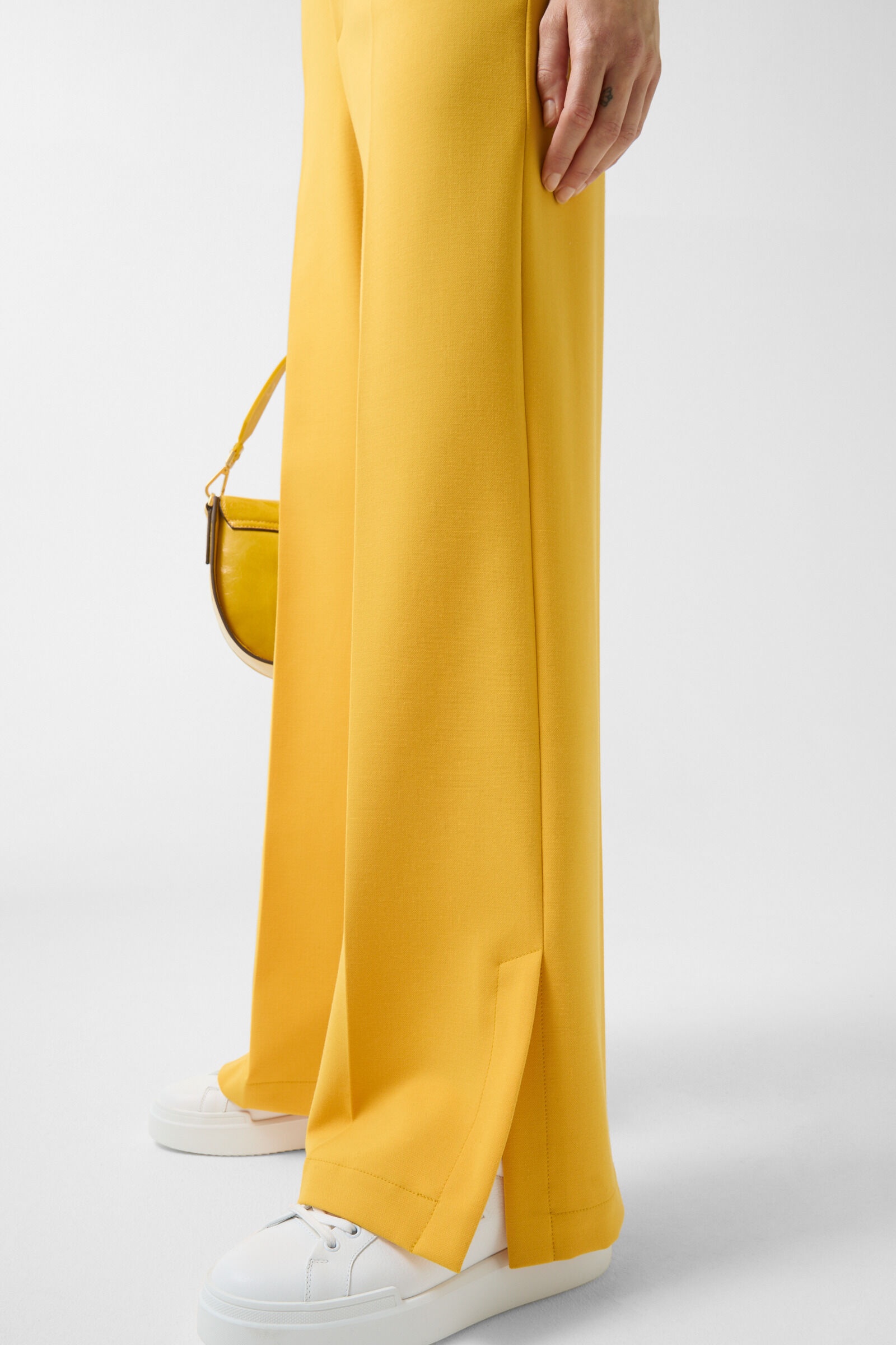 Ylvi Marlene pants in Mustard yellow - 6