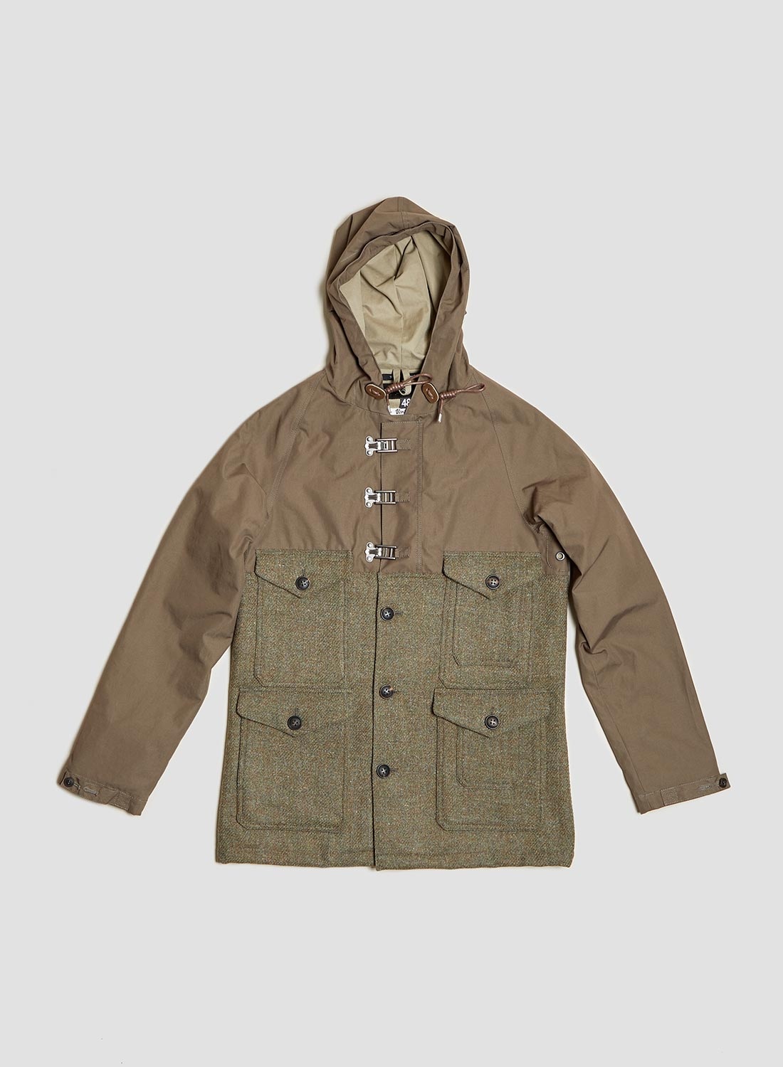 Classic Cameraman in Army Ventile - 2
