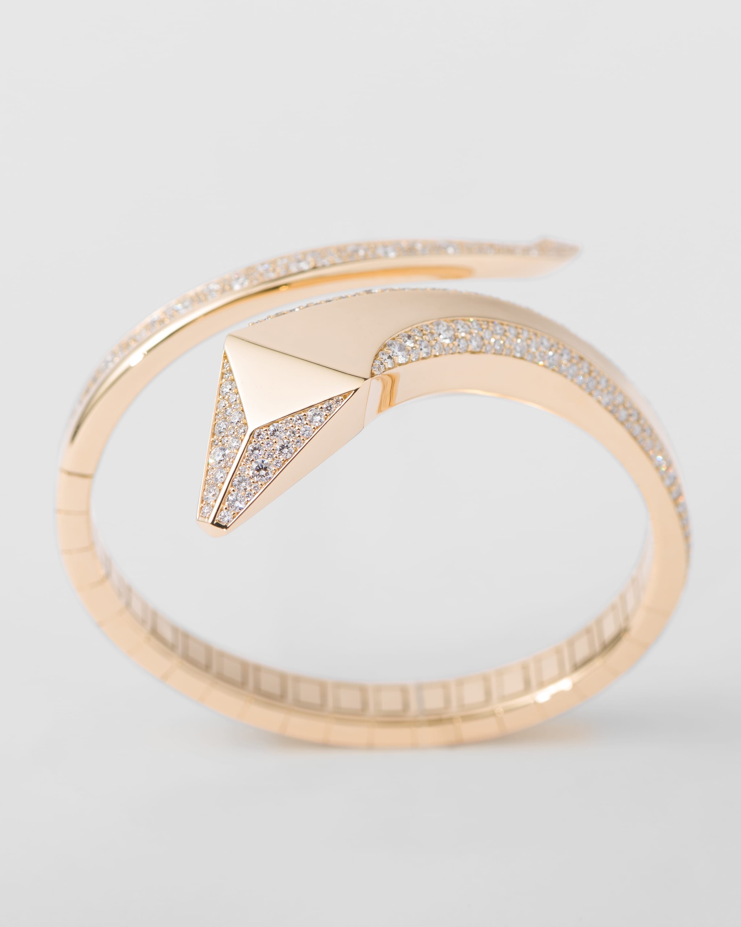 Eternal Gold snake bracelet in yellow gold and diamonds - 2