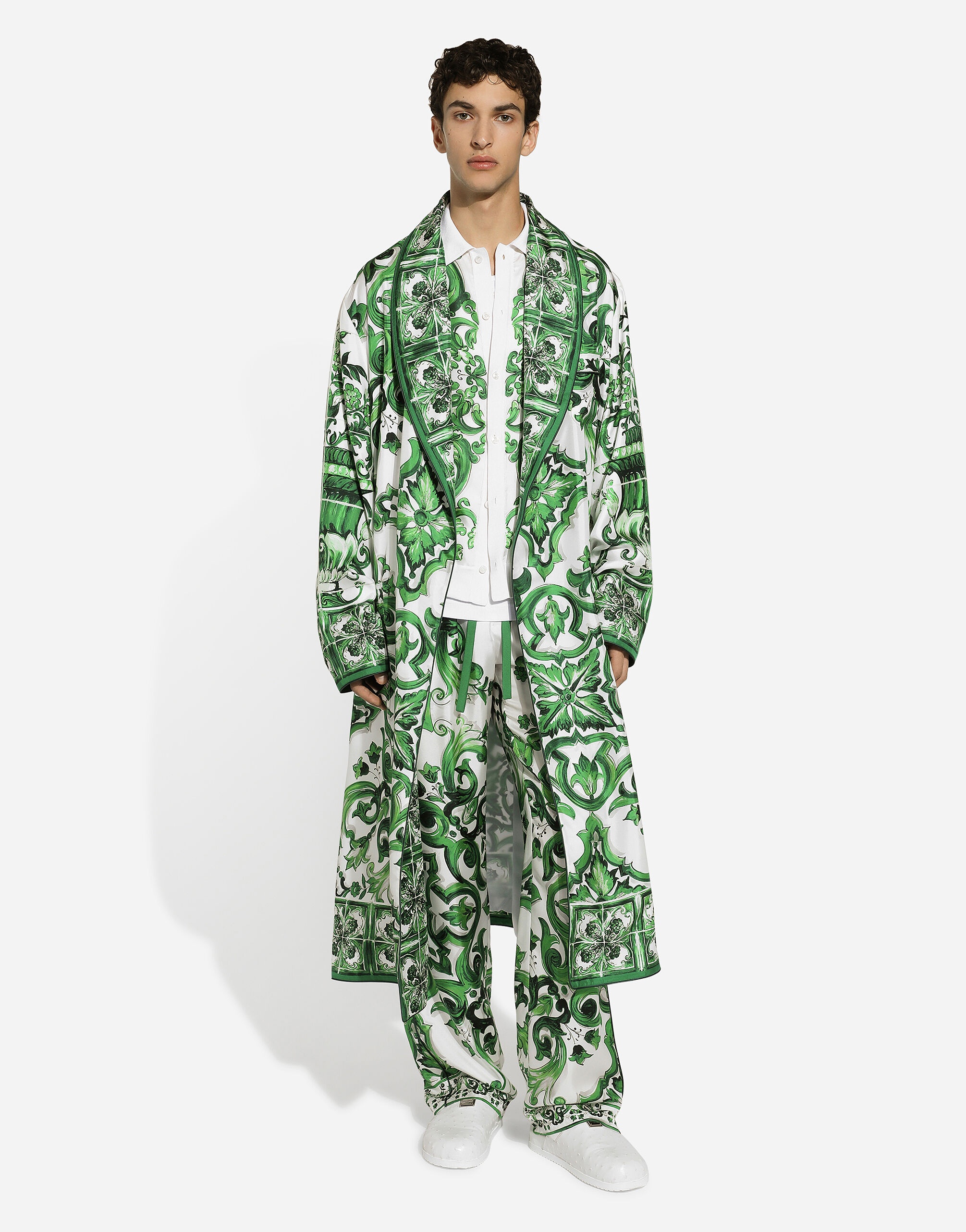 Silk twill robe with majolica print - 2