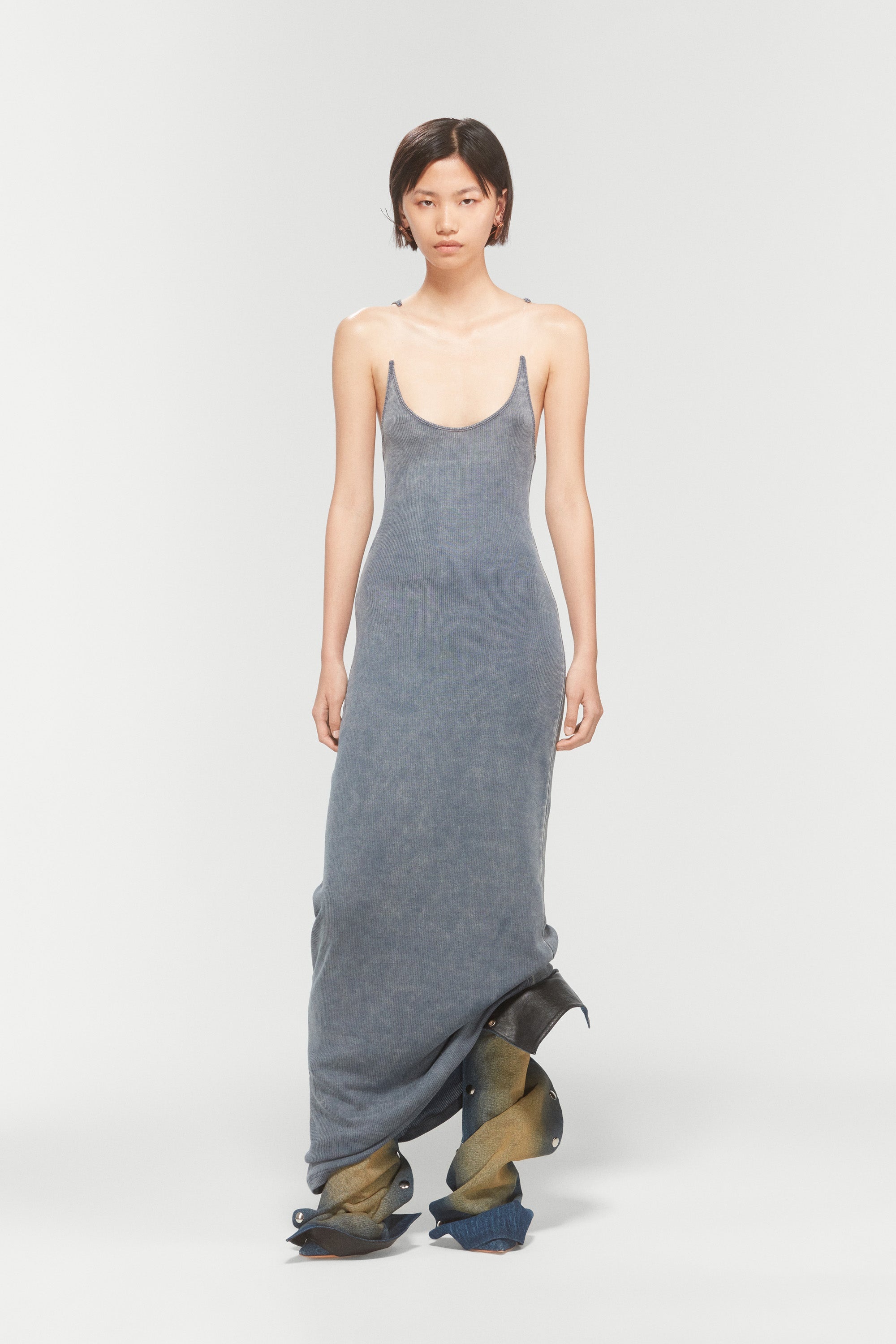 INVISIBLE STRAP DRESS - 1