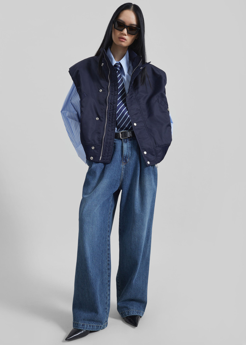 Aysen Sleeveless Bomber Jacket - Navy 4