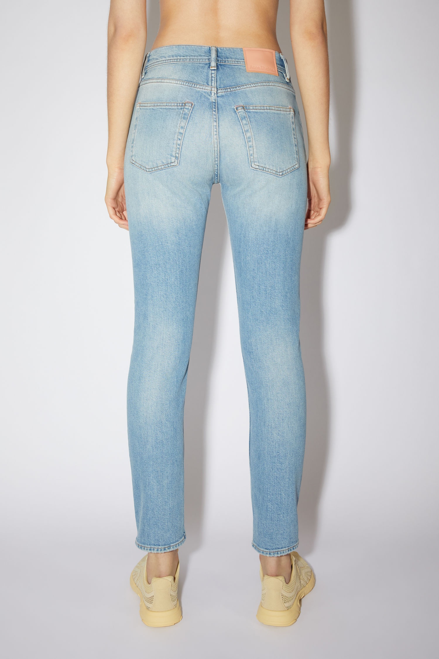 Tapered fit jeans - Light blue - 3