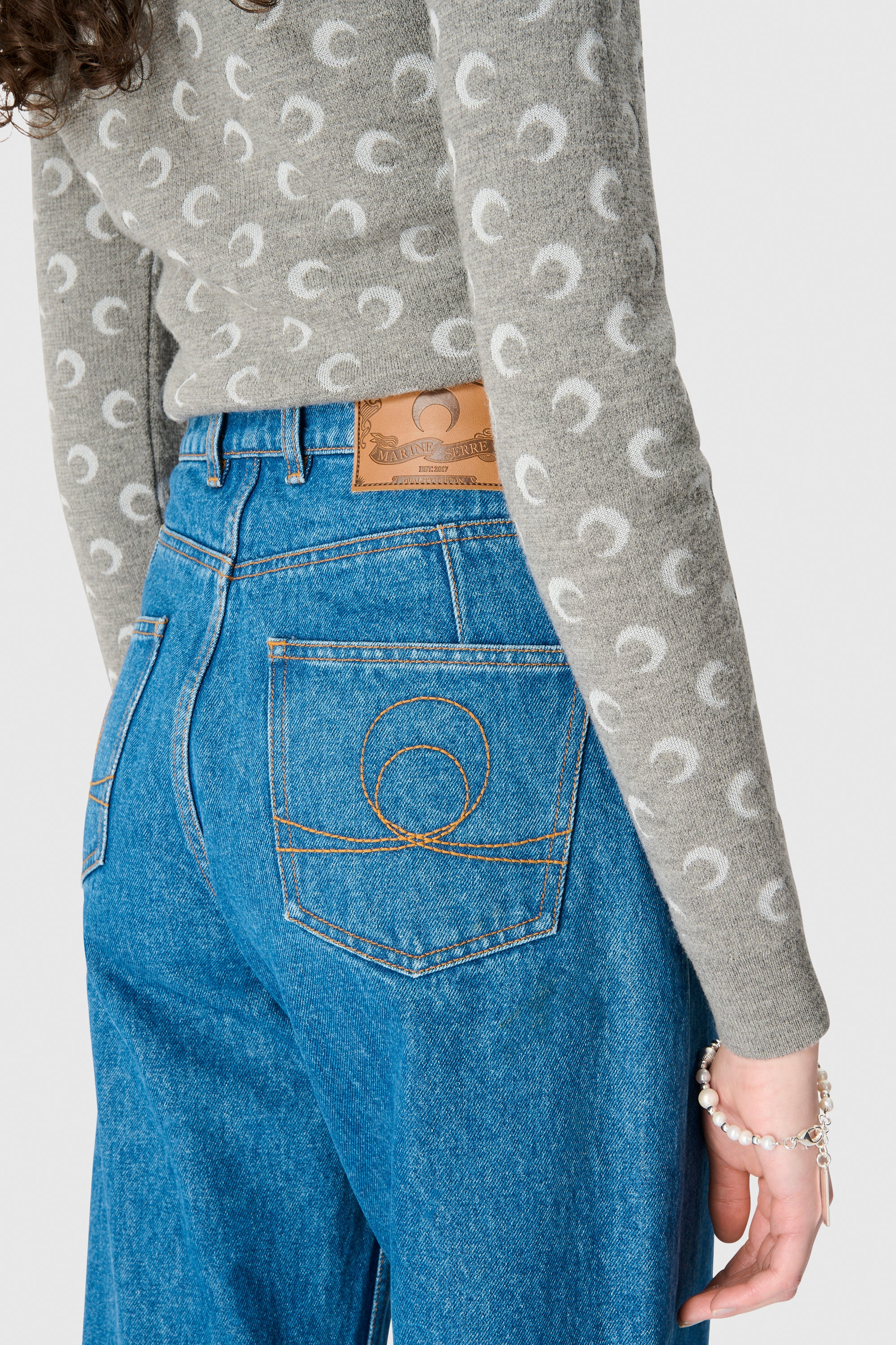 MOON JACQUARD KNIT FITTED CARDIGAN - 5