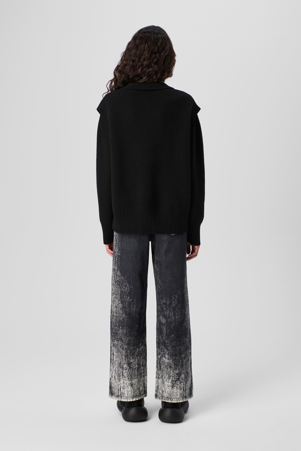 Muted black denim jeans - 4