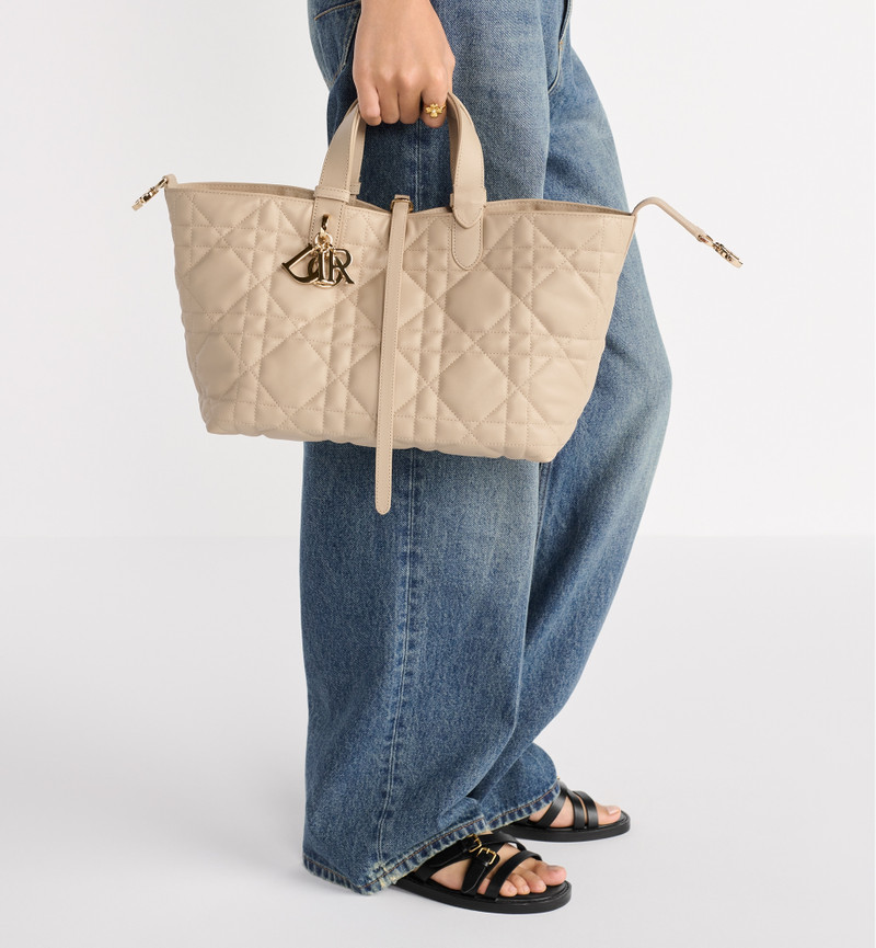 Dior Medium Dior Toujours Bag outlook
