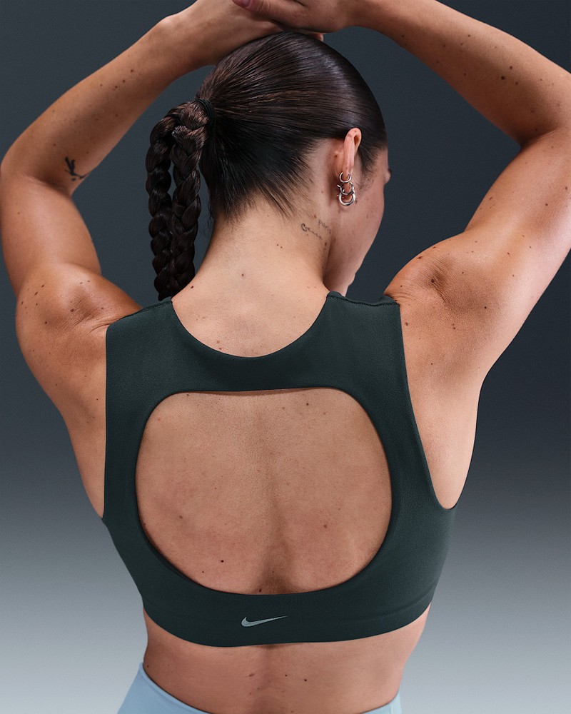 Nike Nike Zenvy Women's Light-Support Lightly Lined Sports Bra outlook