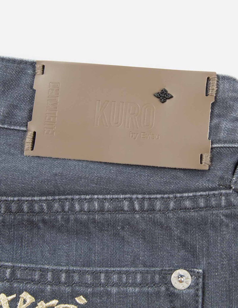 Hannya Embroidered Carrot Fit Jeans #2017 10