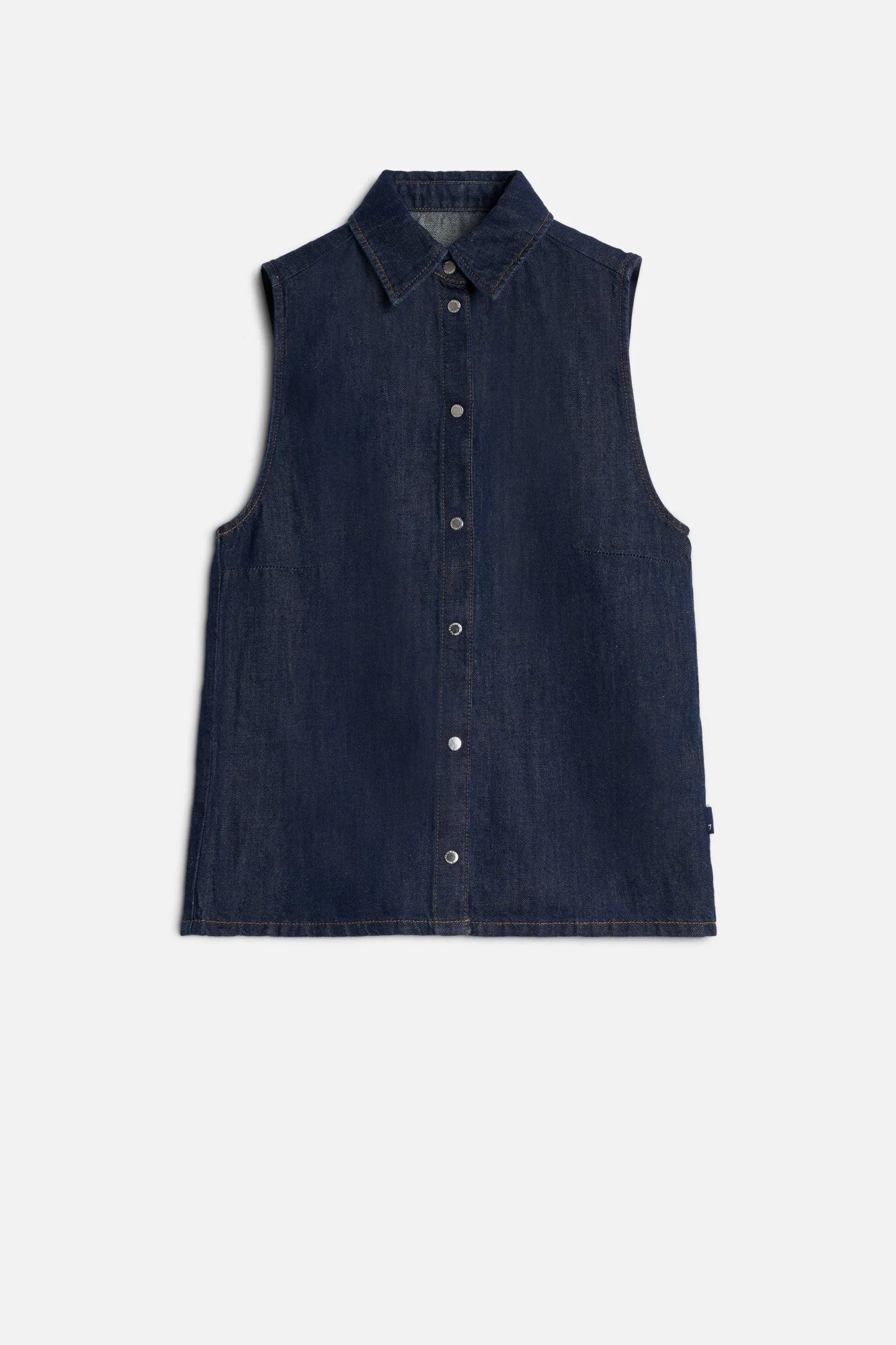 SLEEVELESS SHIRT in Indigo Linen Blossom - 1