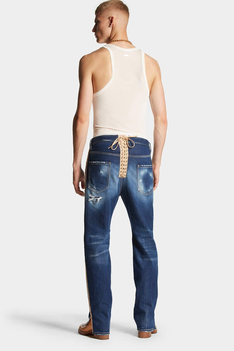 MEDIUM RIPPED KNEE WASH 642 JEANS 4