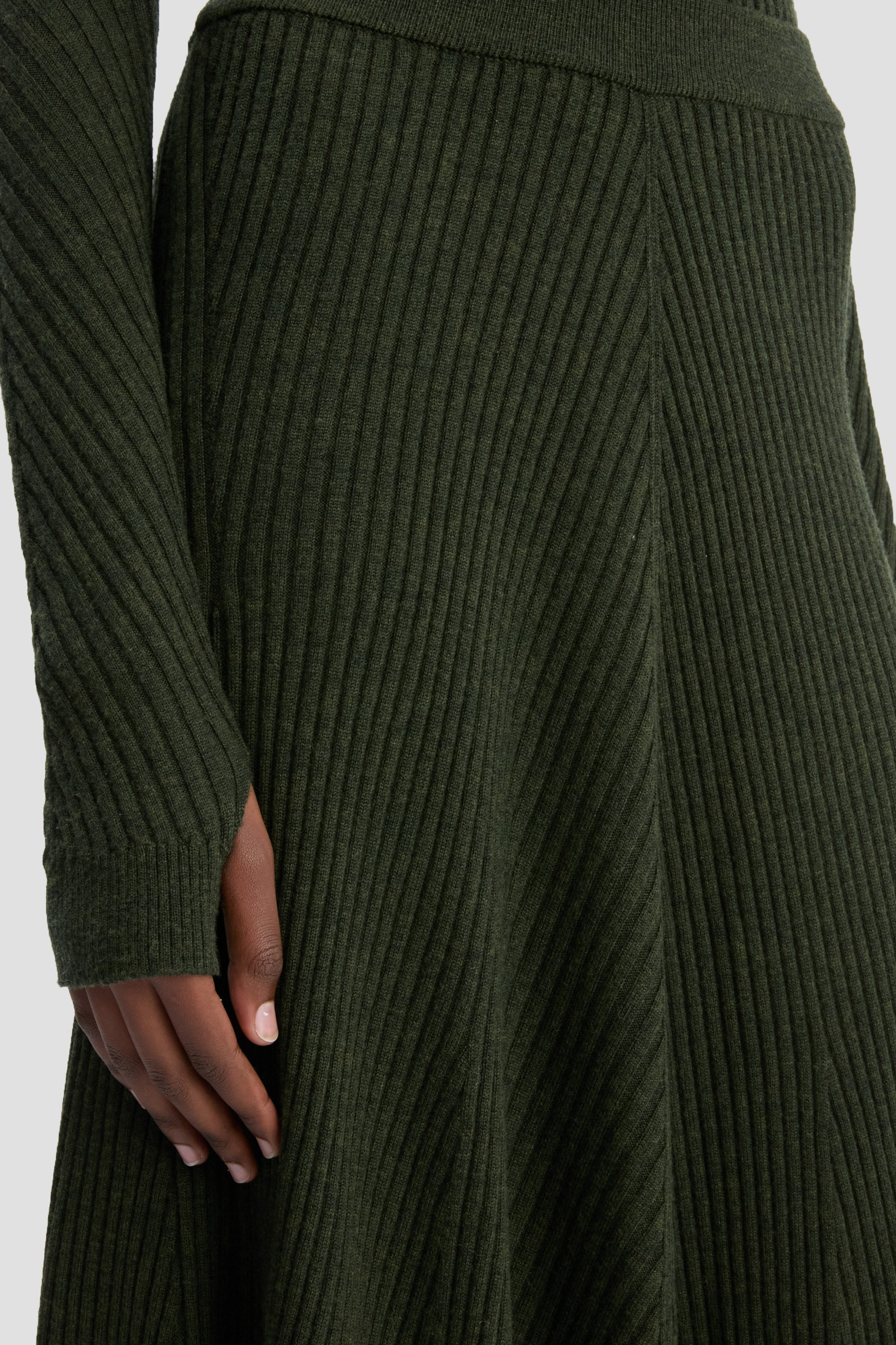 Ribbed Midi Knit Skirt In Oregano - 4