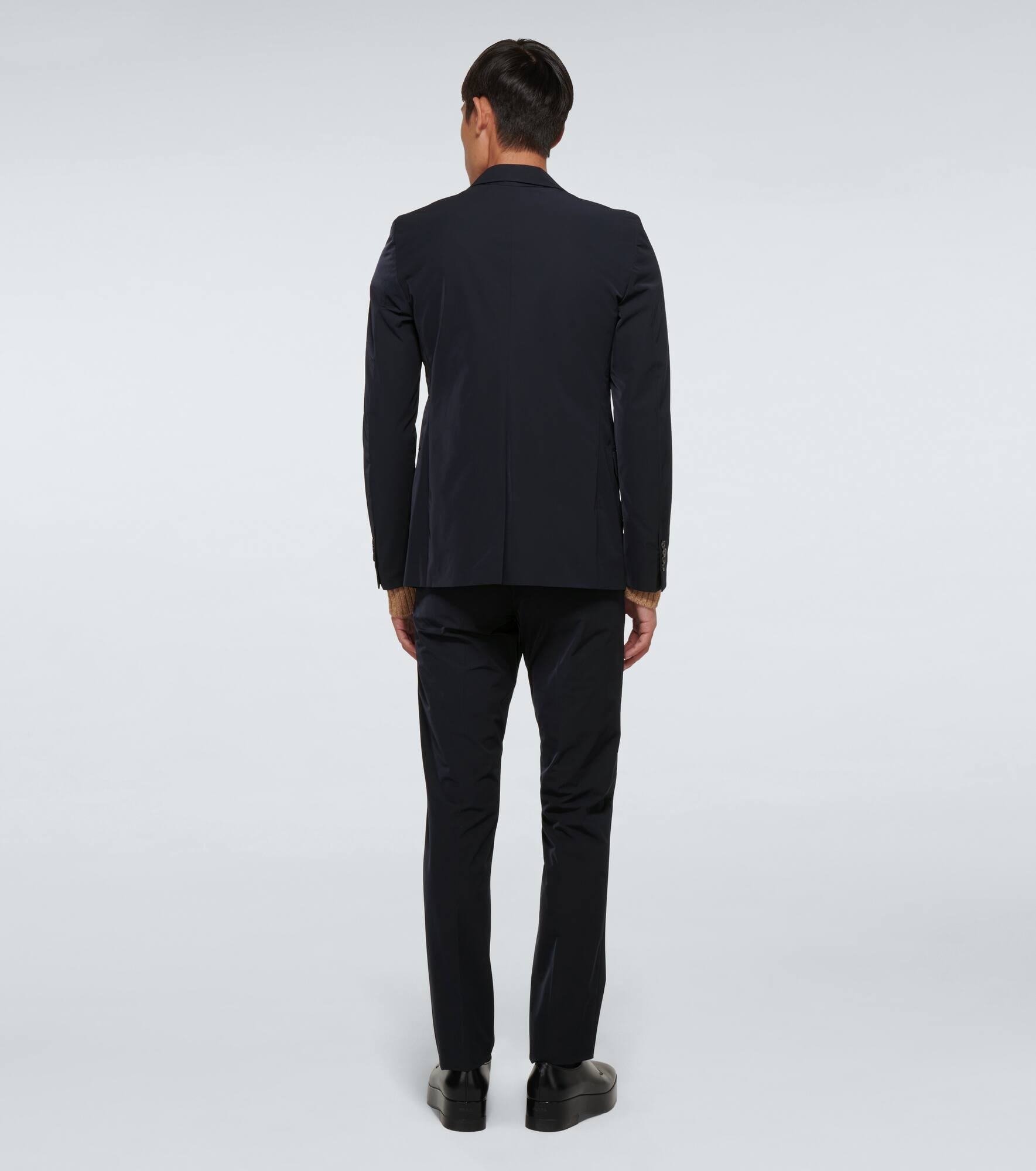 Technical suit - 3