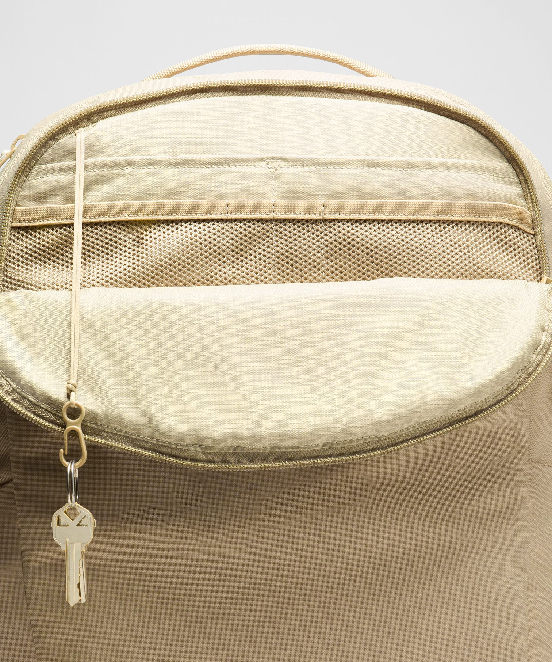 Triple-Zip Backpack 28L *Tech Canvas - 7