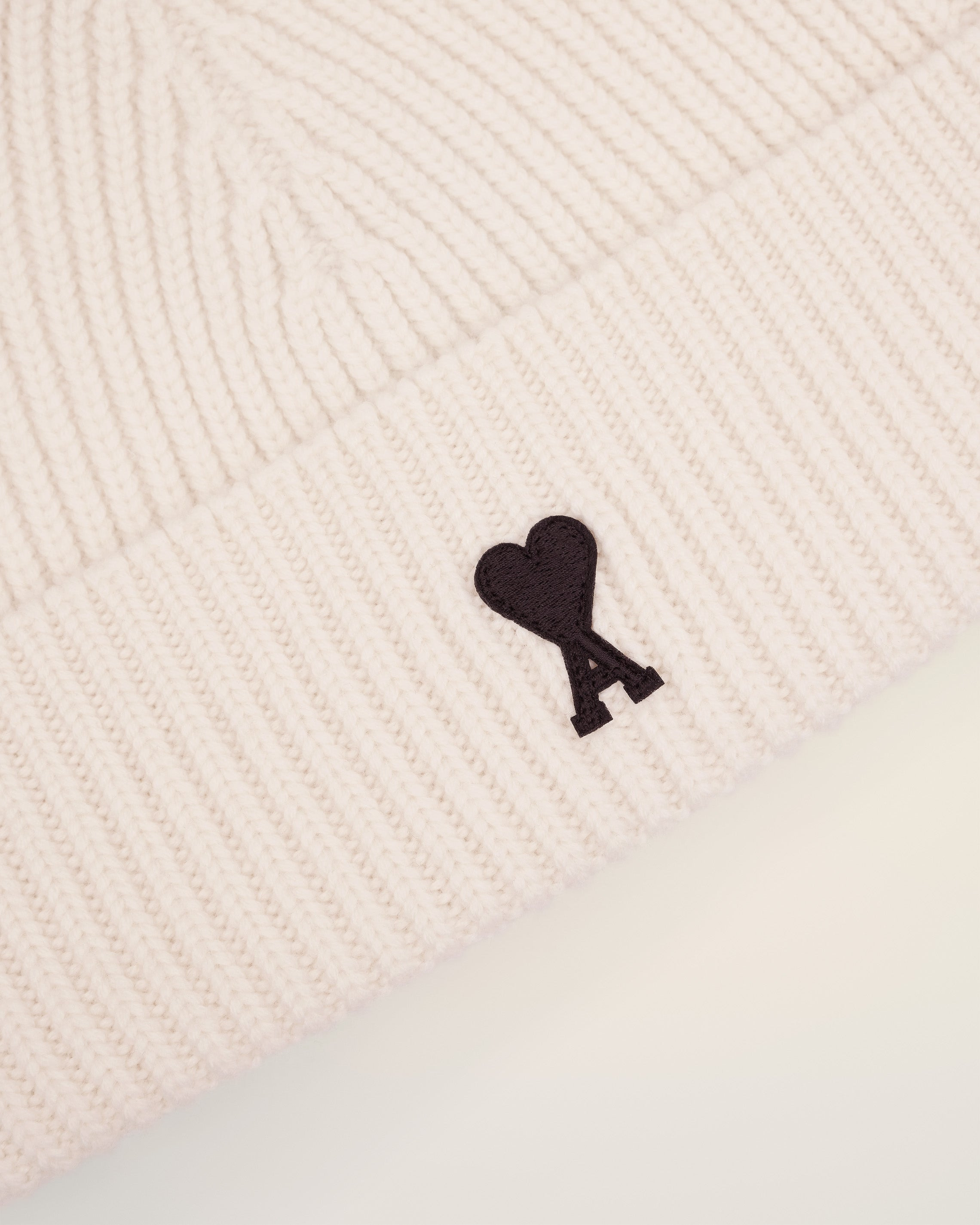 WHITE WOOL AMI DE COEUR BEANIE - 3