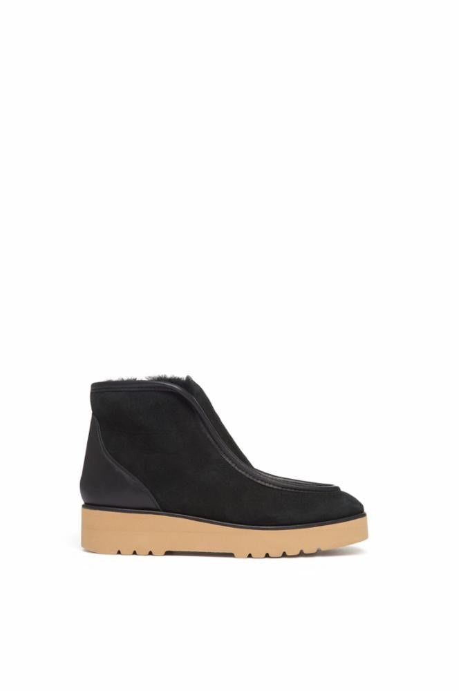 Tyga Boot in Black Shearling - 1