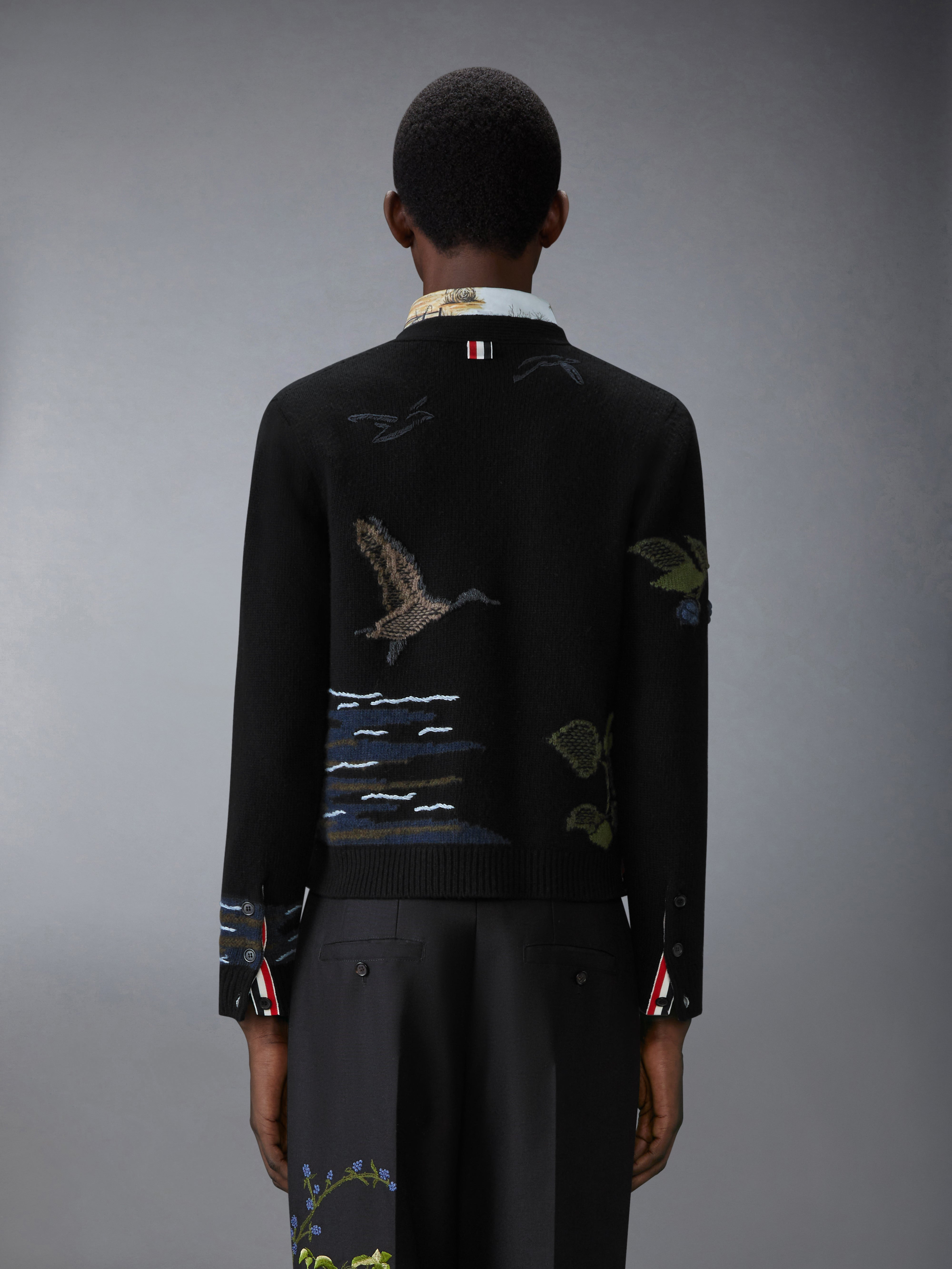 SCENIC INTARSIA FINE MERINO WOOL V NECK CARDIGAN - 3