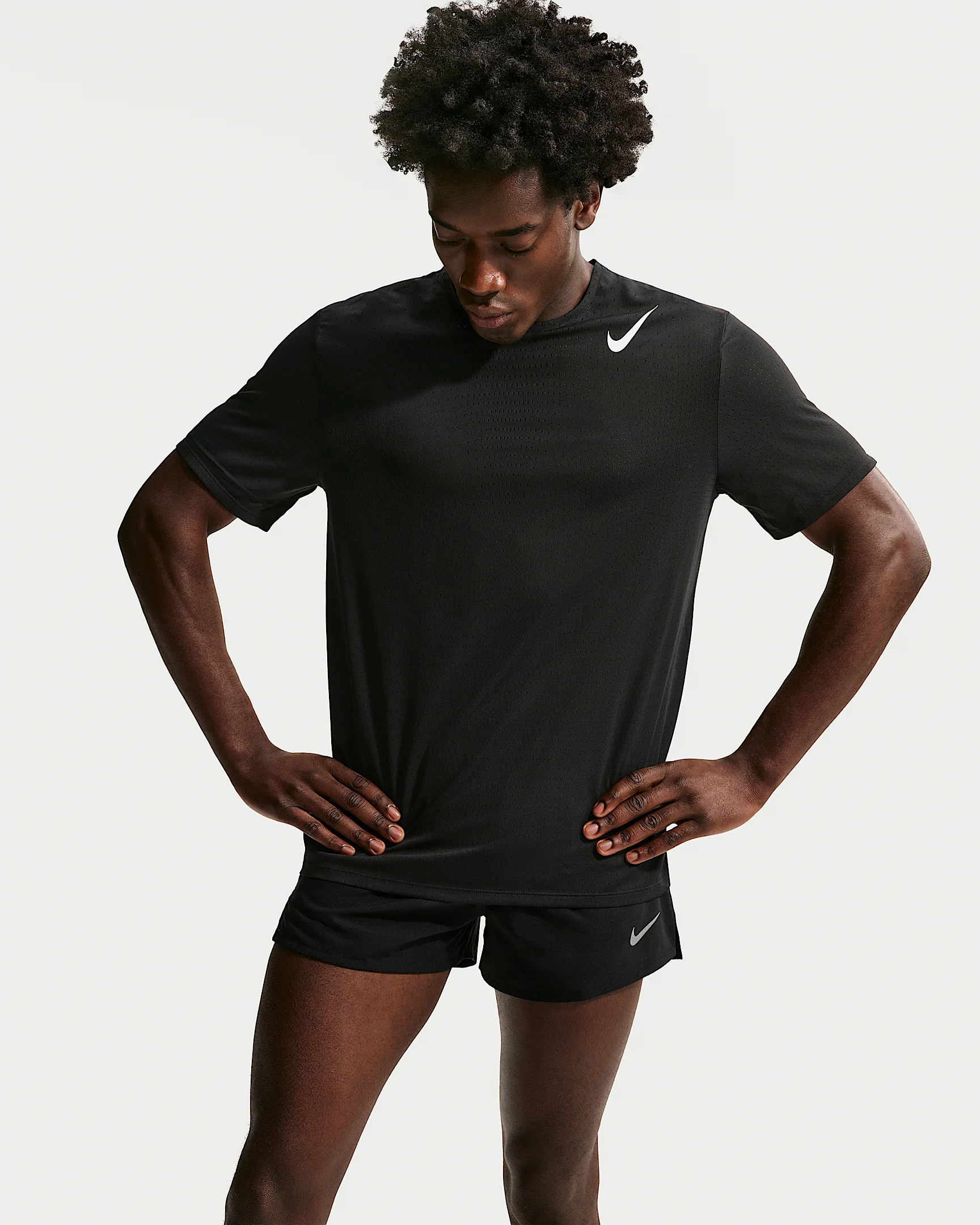 Nike AeroSwift Men's Dri-FIT ADV Short-Sleeve Running Top - 1