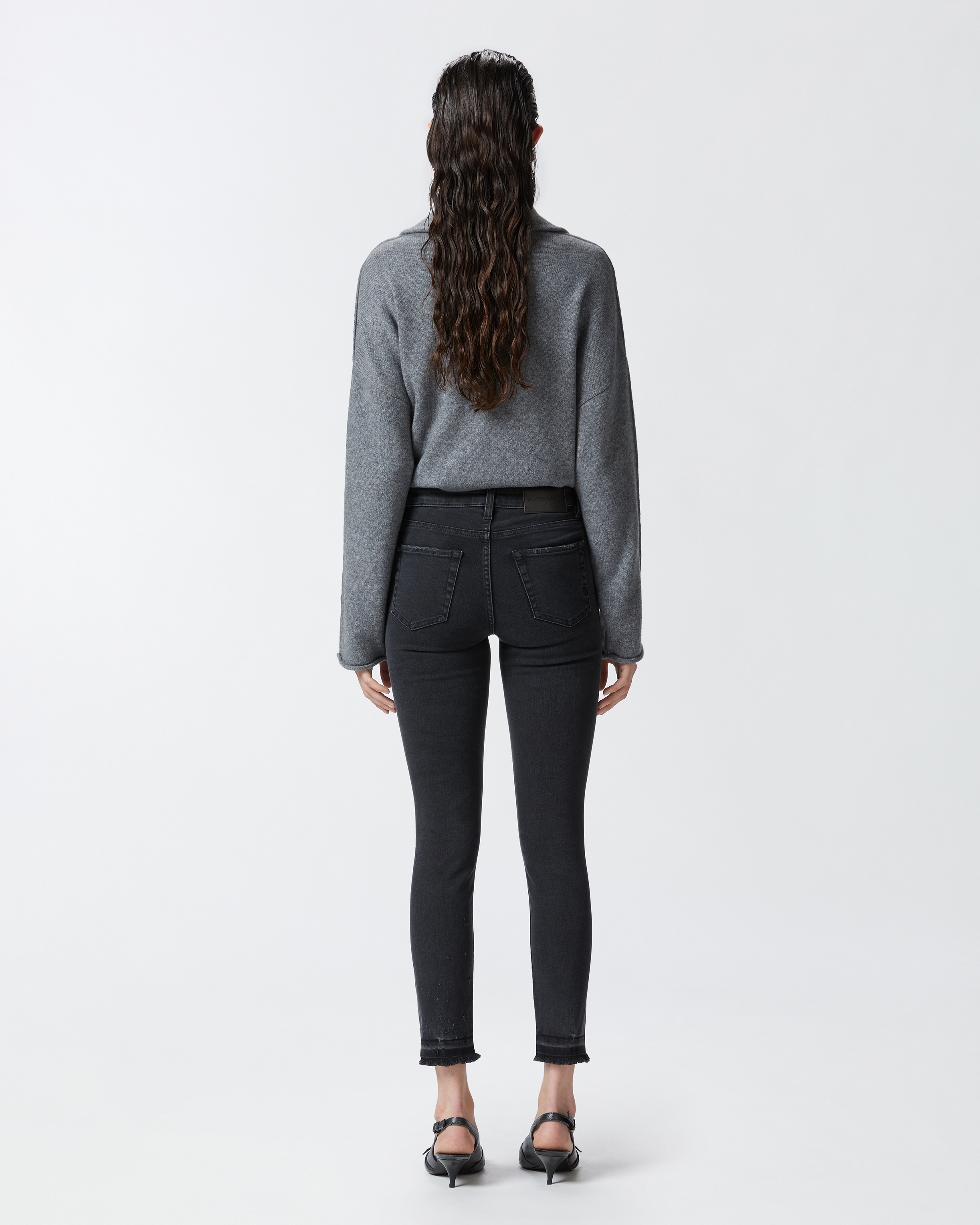 SKINNY JEANS WITH BLACK DENIM - 4