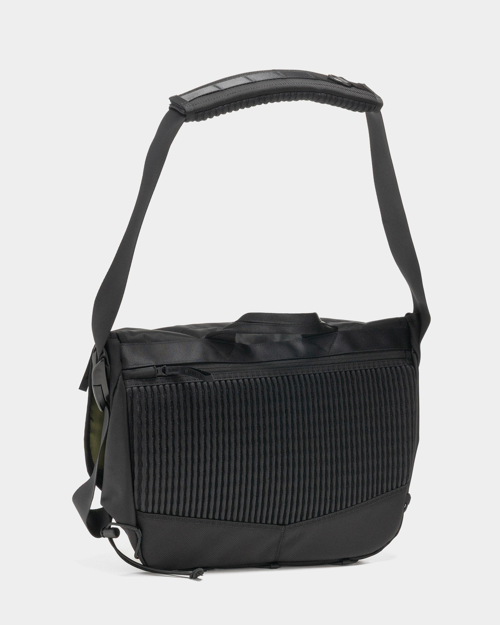 Things Messenger Bag Black - 4