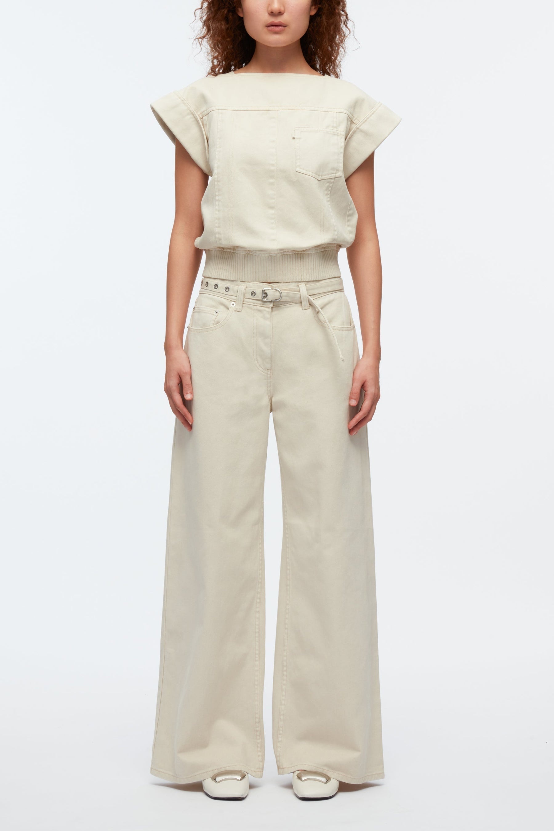 Wide-Leg Belted Jeans - 2